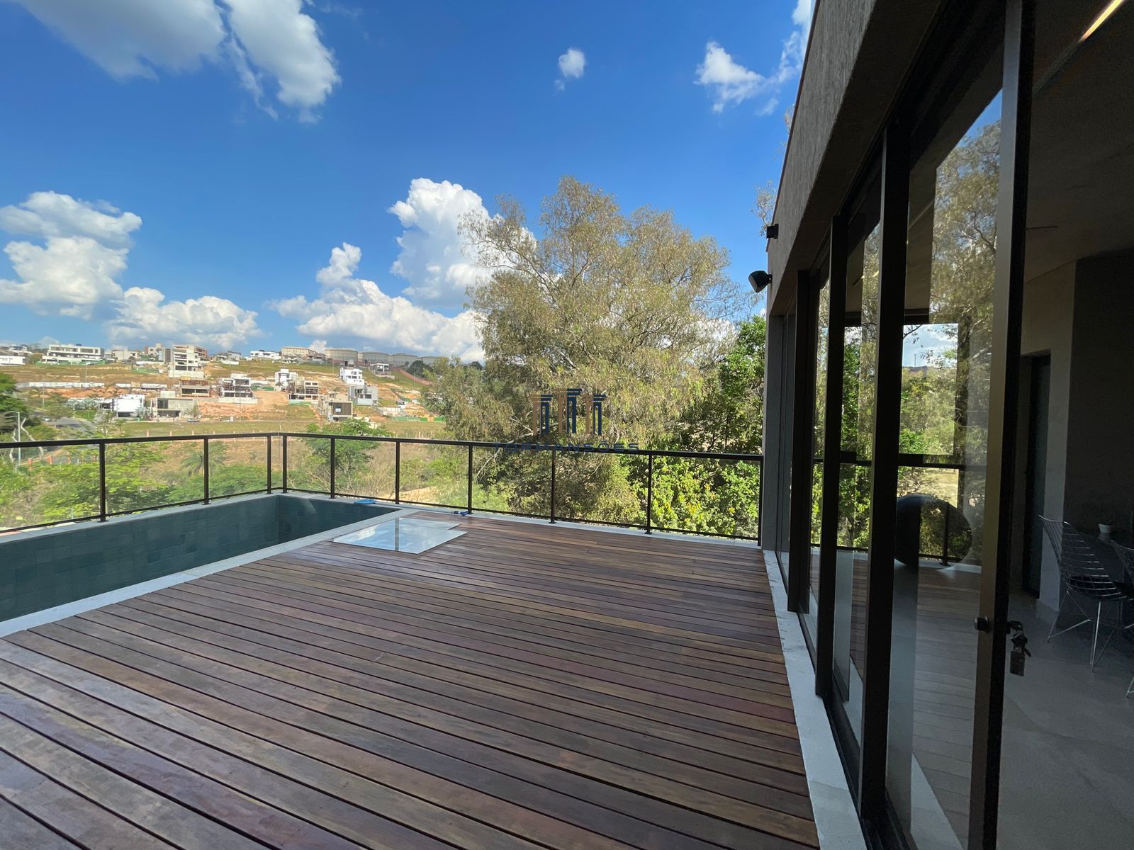 Casa moderna 4 quartos com piscina condomínio Alphaville - Vespasiano/MG