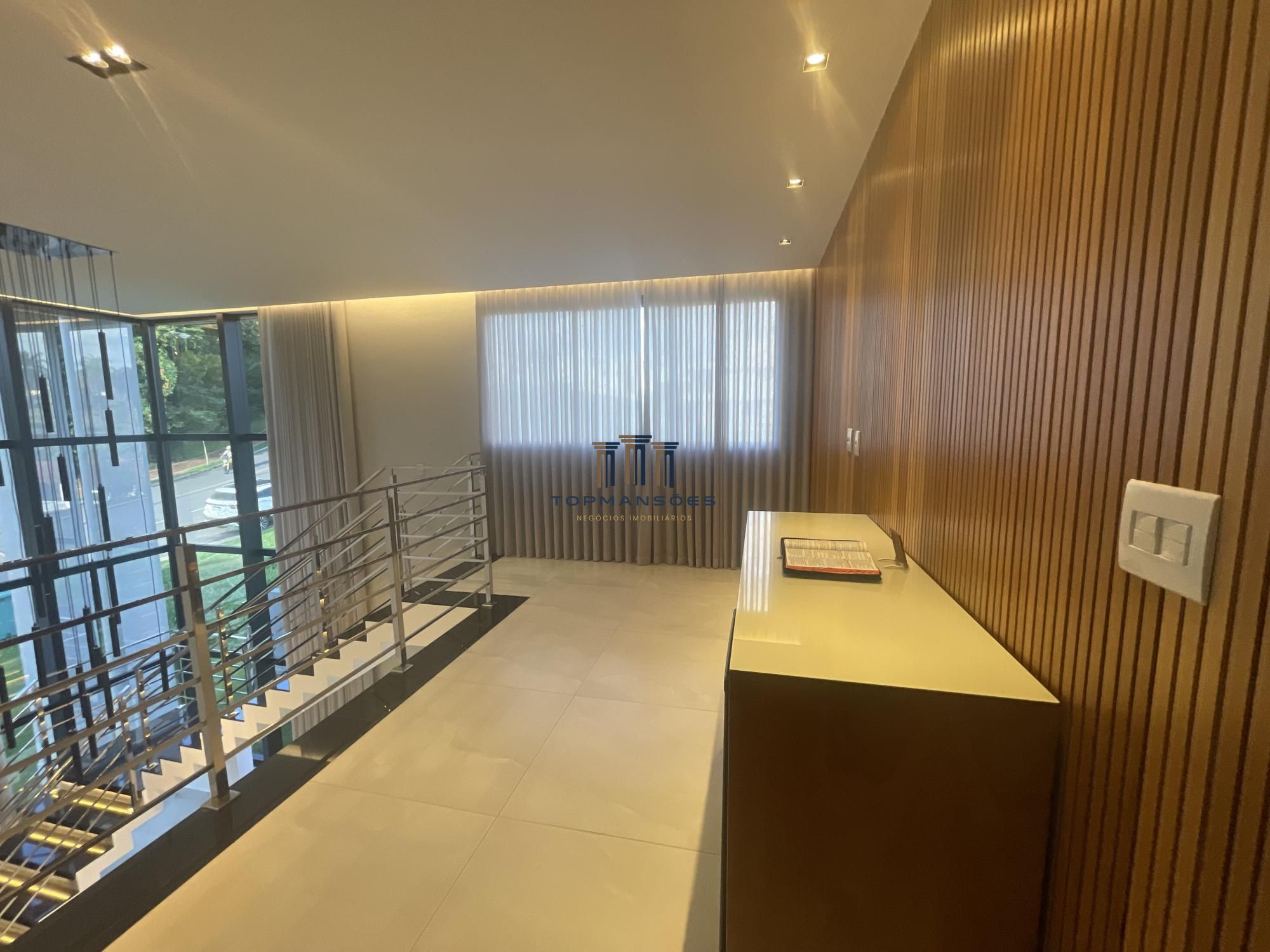 Casa nova mobiliada em Alphaville Vespasiano, piscina, spa e sauna, 4 suites