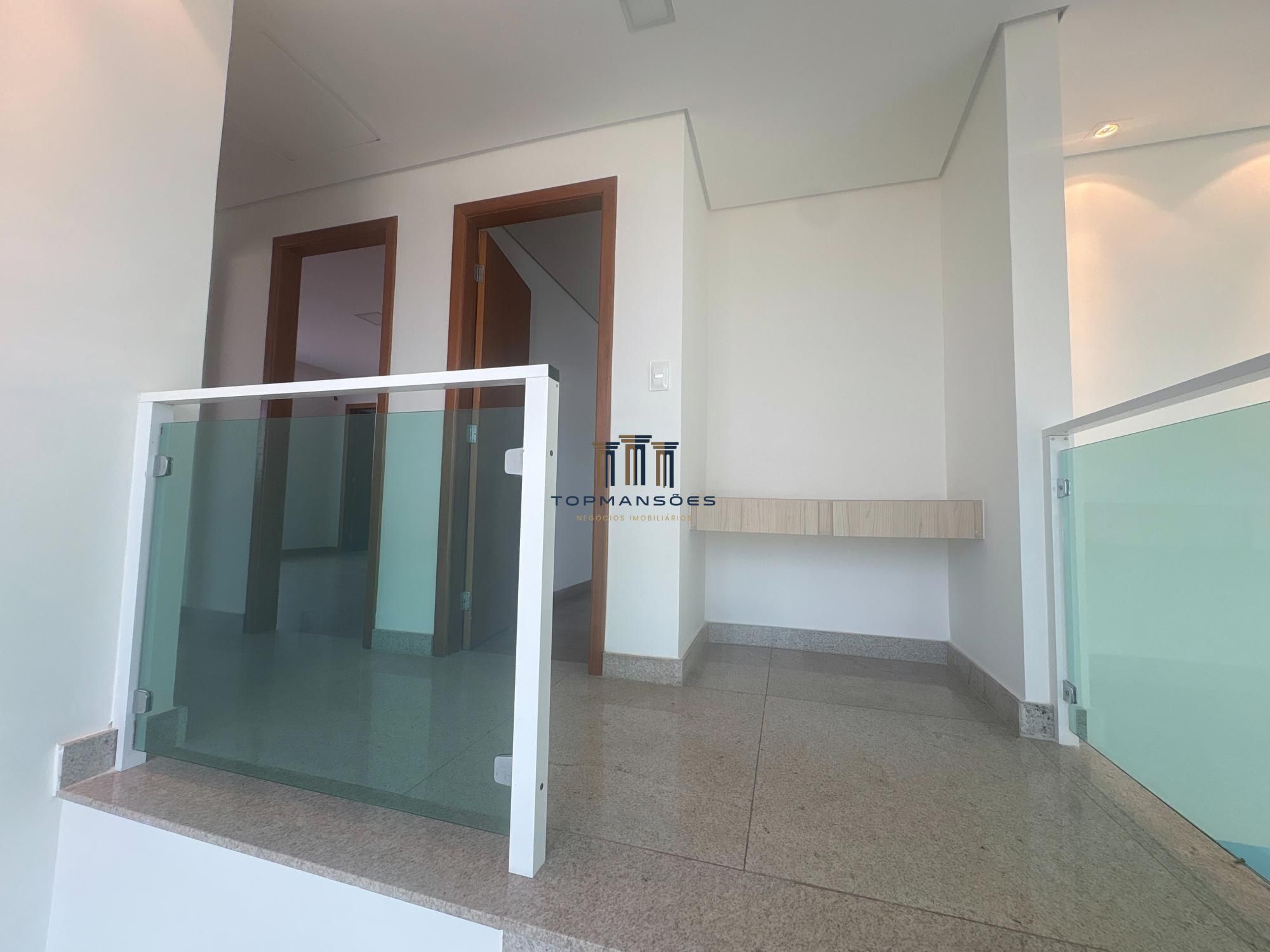 Casa com 4 suítes vista definitiva em Condominio fechado em Vespasiano