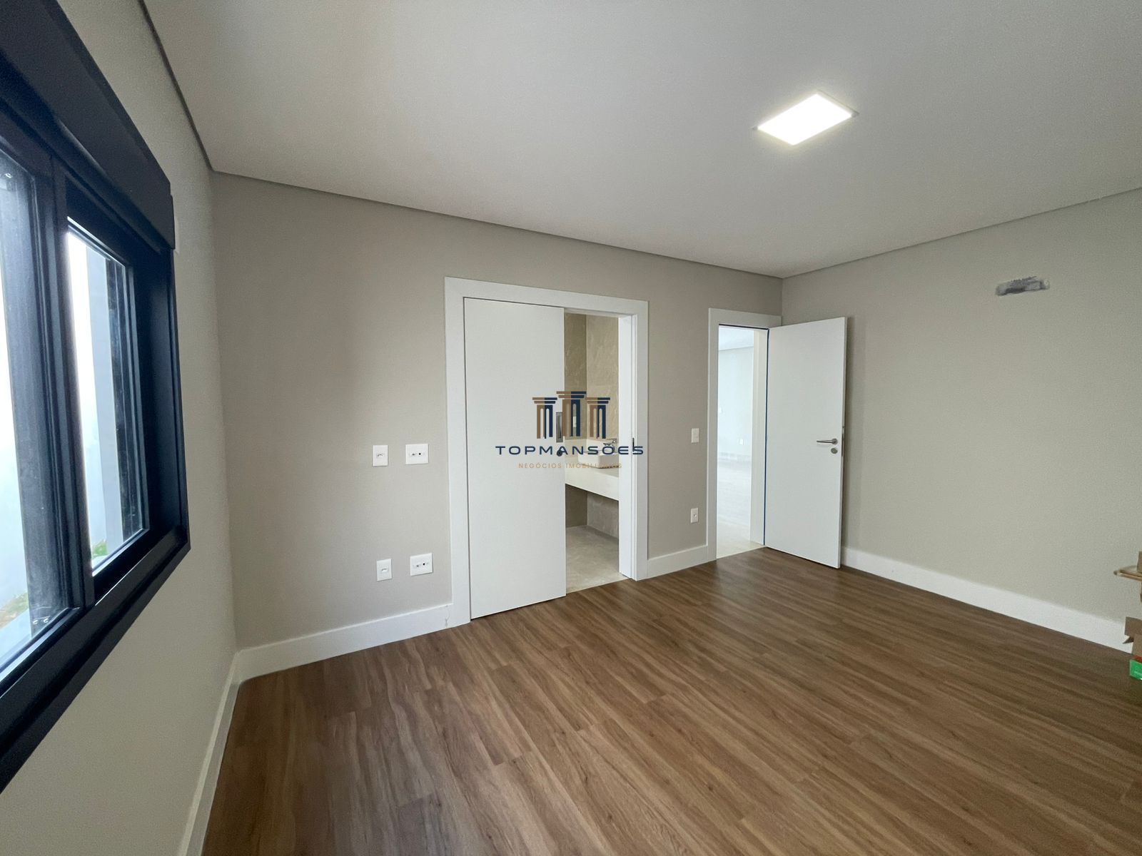 Casa nova alto padrão em condominio na pampulha com 4 suites