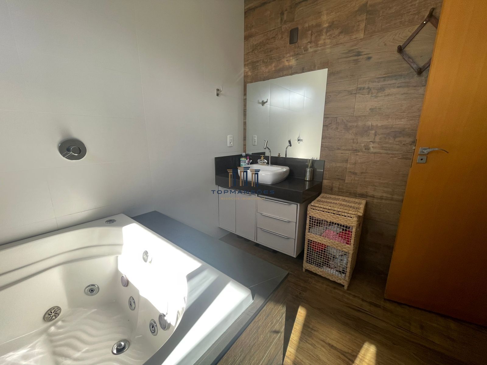 Casa com 3 quartos, espaço gourmet no Residencial Gran Park Vespasiano/MG