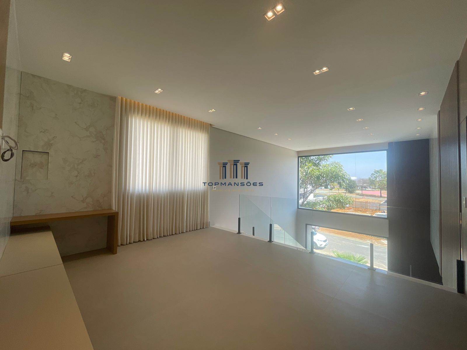 Casa de Alto Padrão 4 quartos com piscina e gourmet 583m3/ Alphaville Vespasiano