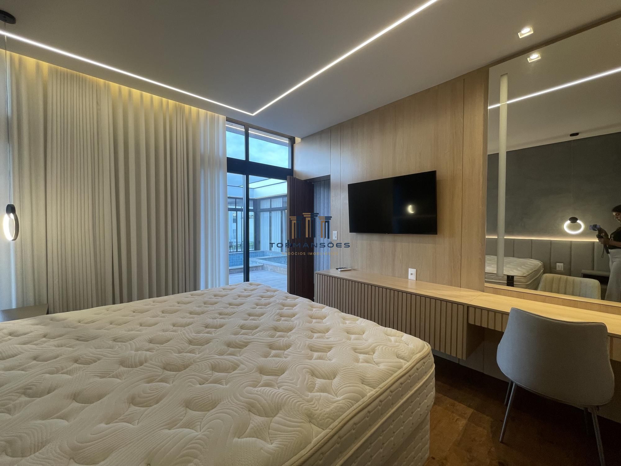 Casa moderna mobiliada com 4 quartos, spa e piscina em Alphaville Vespasiano