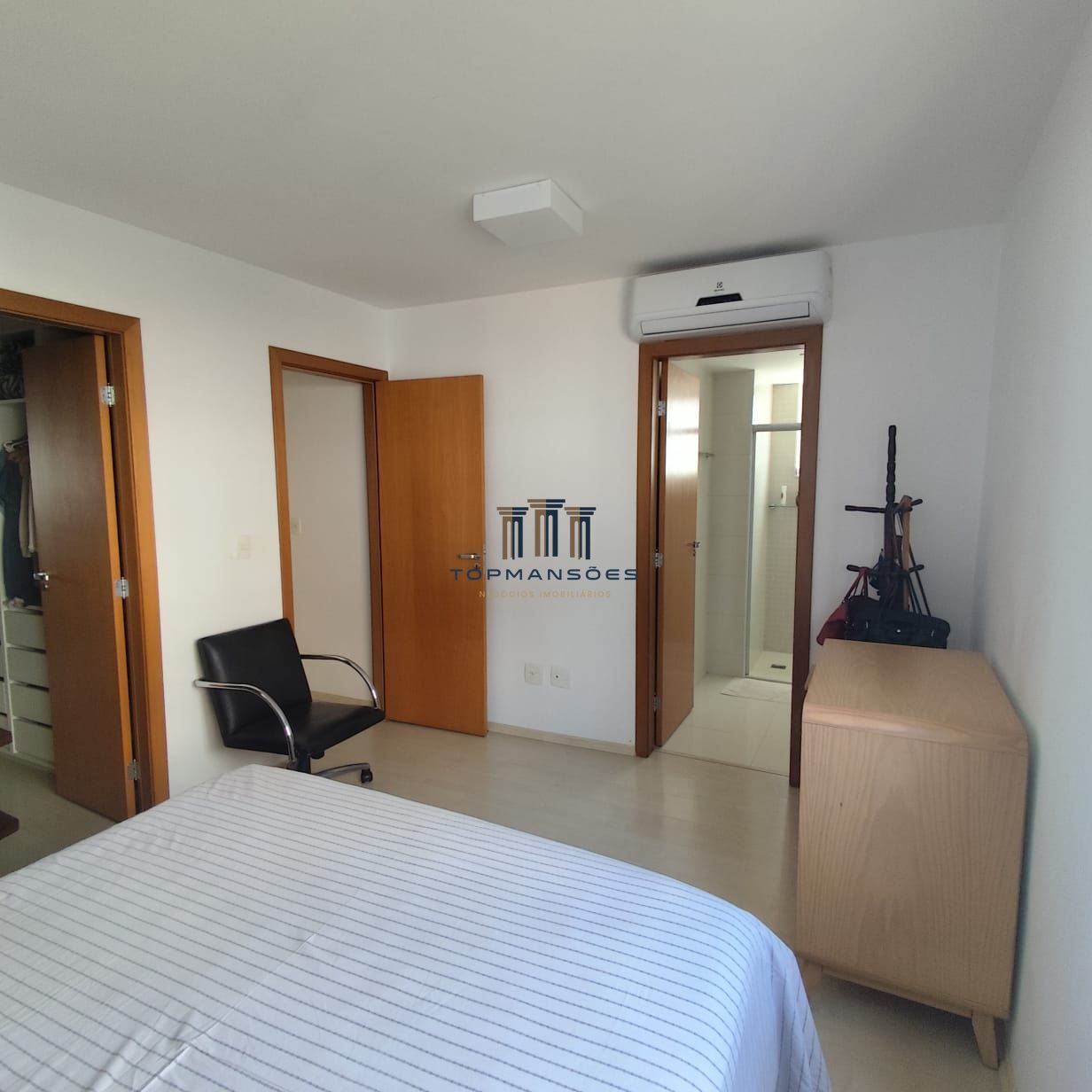 Apartamento à venda com 4 quartos, 151m² - Foto 18