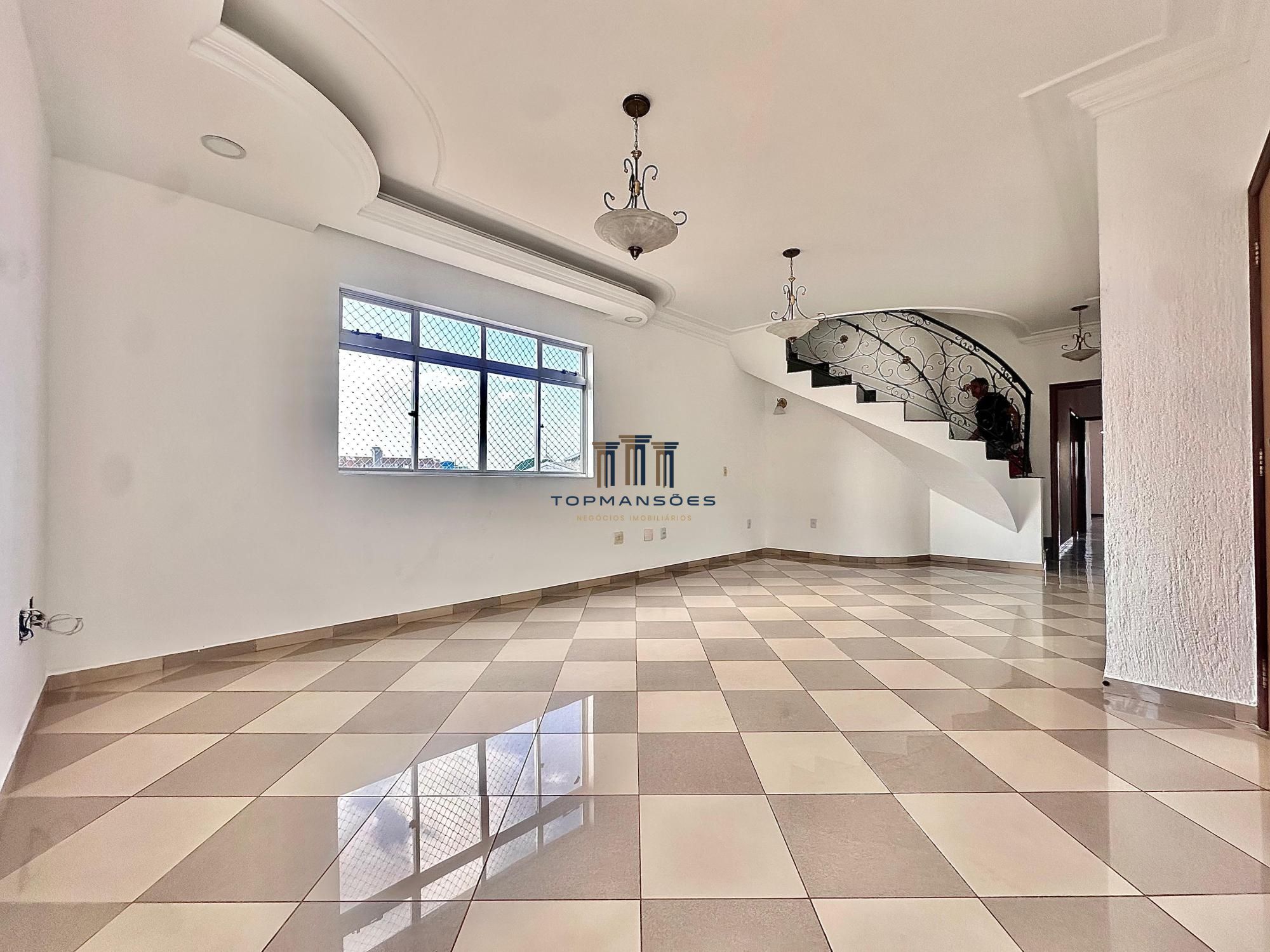 Cobertura à venda com 200m², com piscina por R$ 1.300.000,00