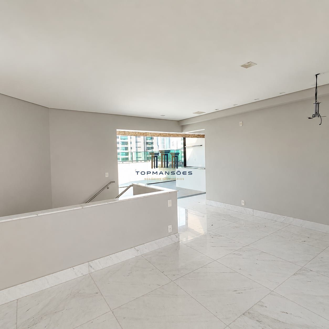 Cobertura Duplex com 3 quartos, 304 m² - no Belvedere