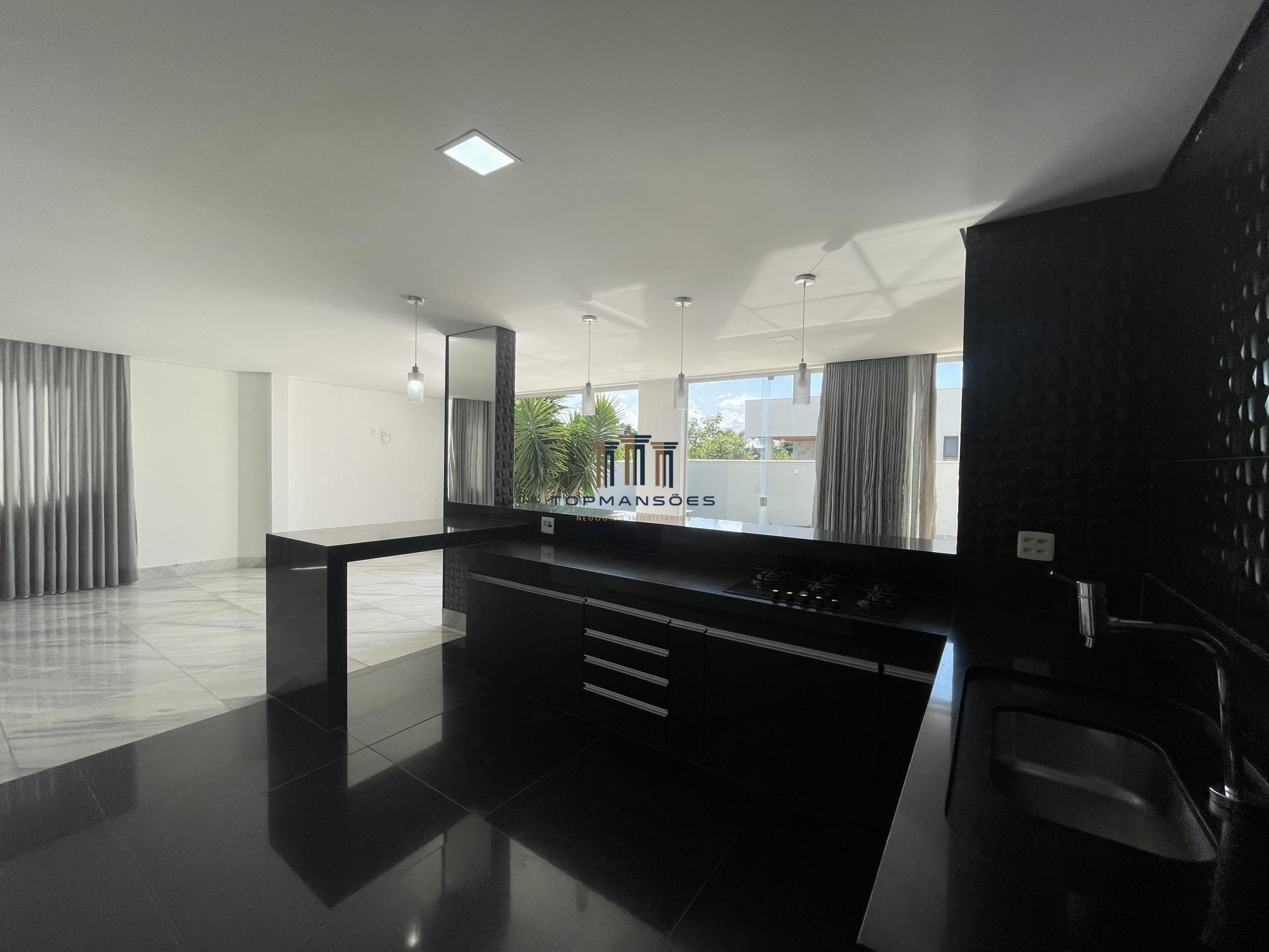 Linda casa com 3 suítes em condomínio- vespasiano.