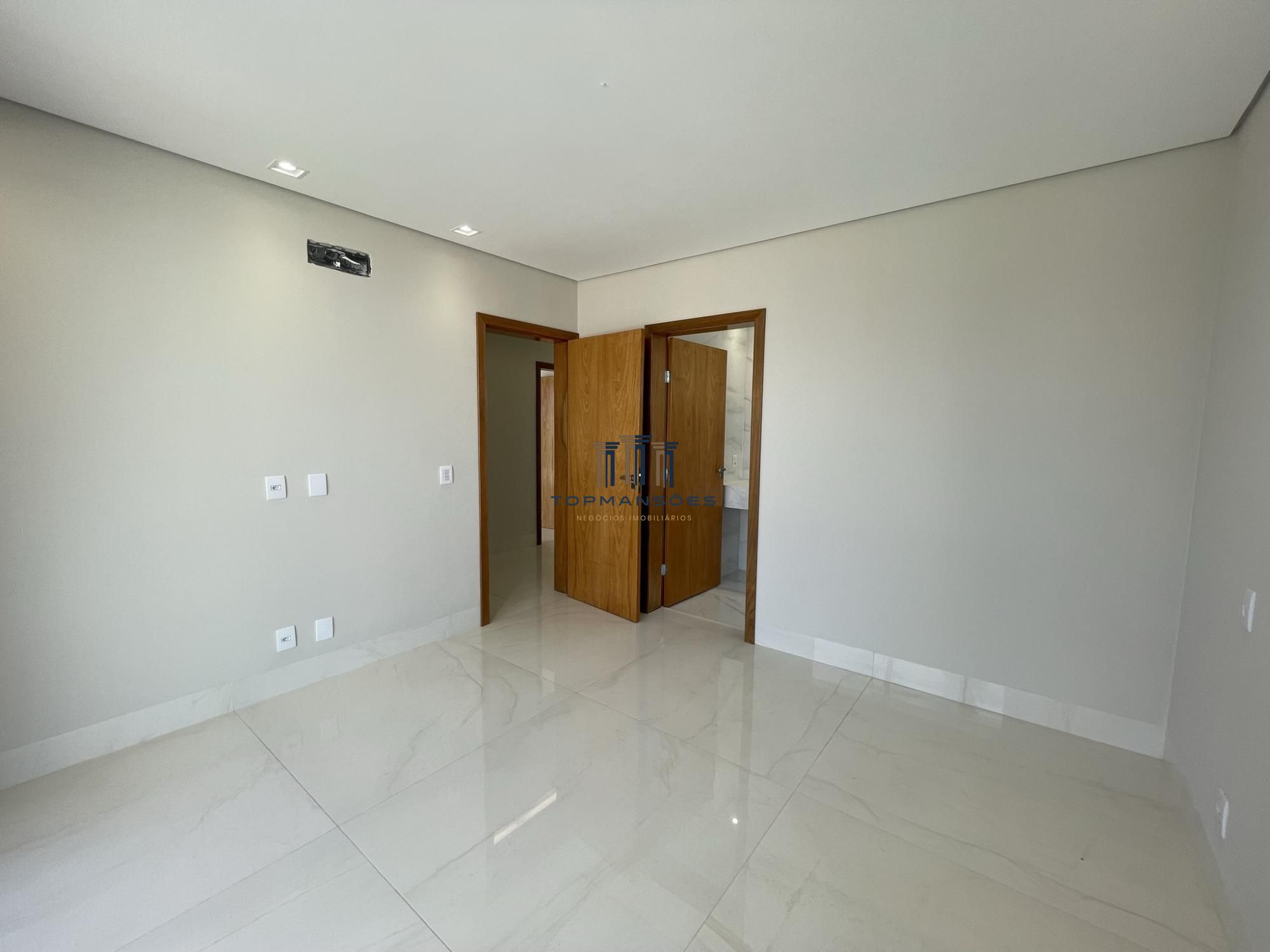 Casa de Condomínio à venda com 4 quartos, 302m² - Foto 20