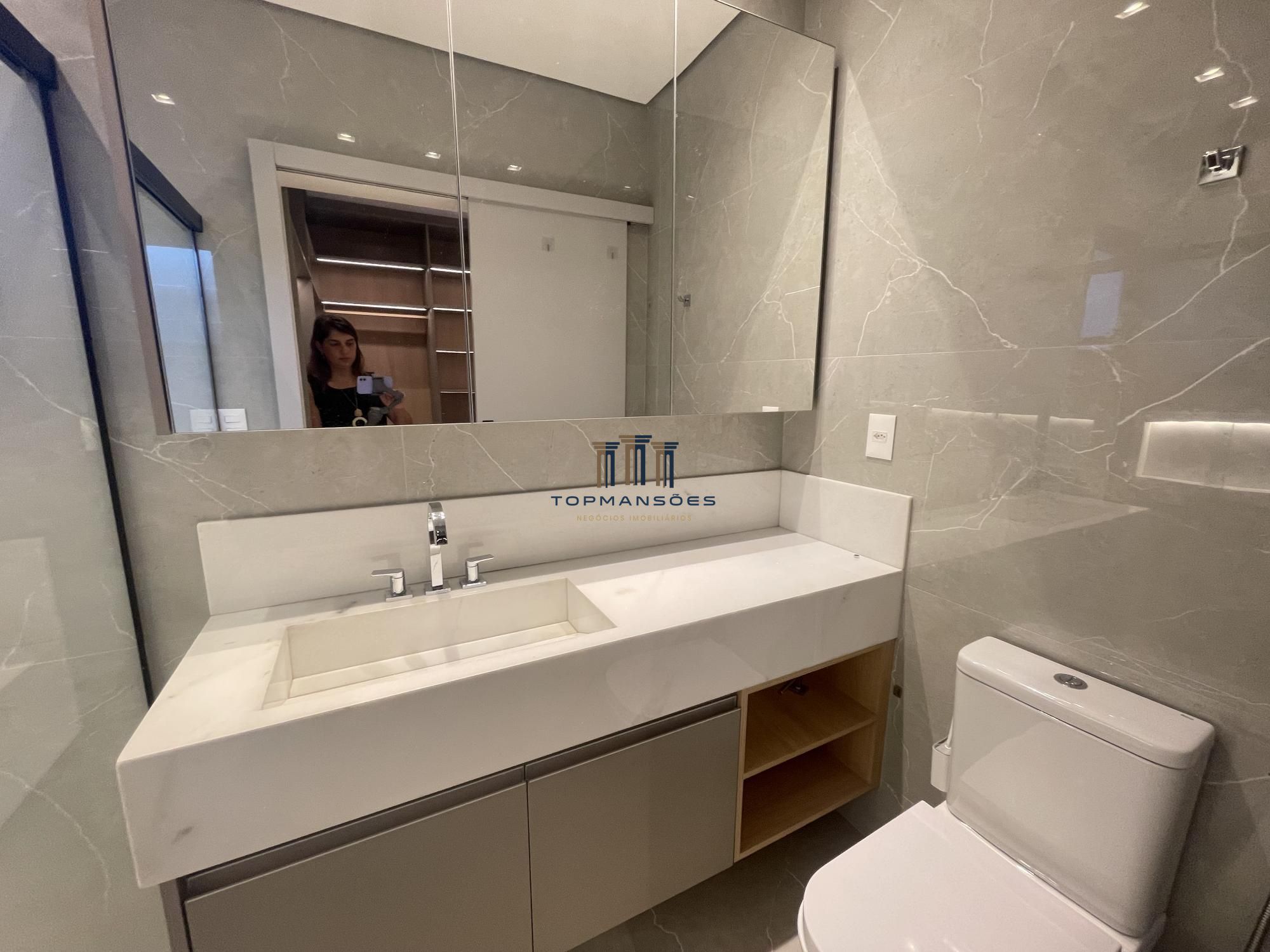Casa moderna mobiliada com 4 quartos, spa e piscina em Alphaville Vespasiano
