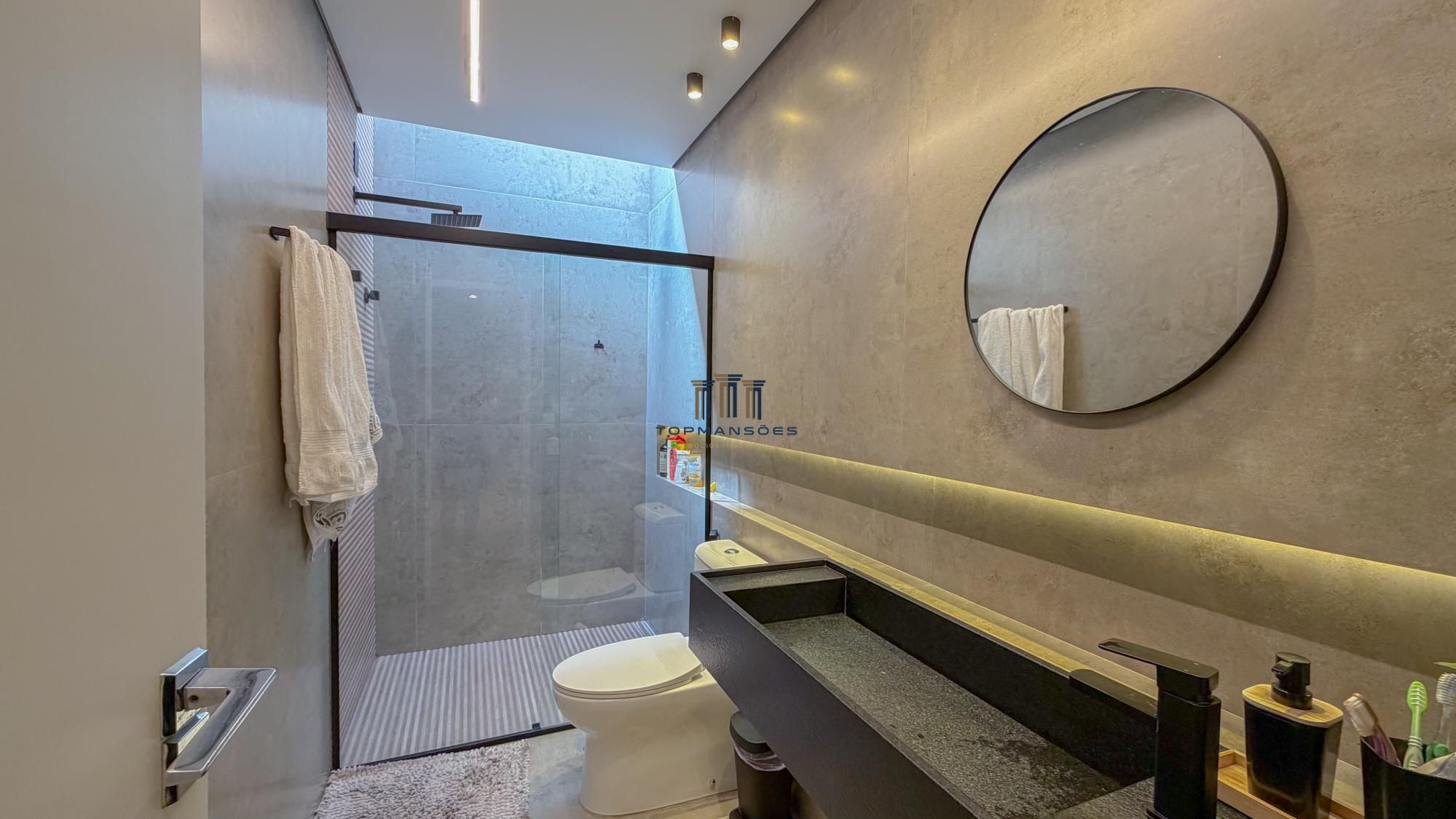 Casa Alto Padrão mobiliada com 4 Suítes, Piscina e Vista em Alphaville Vespasian