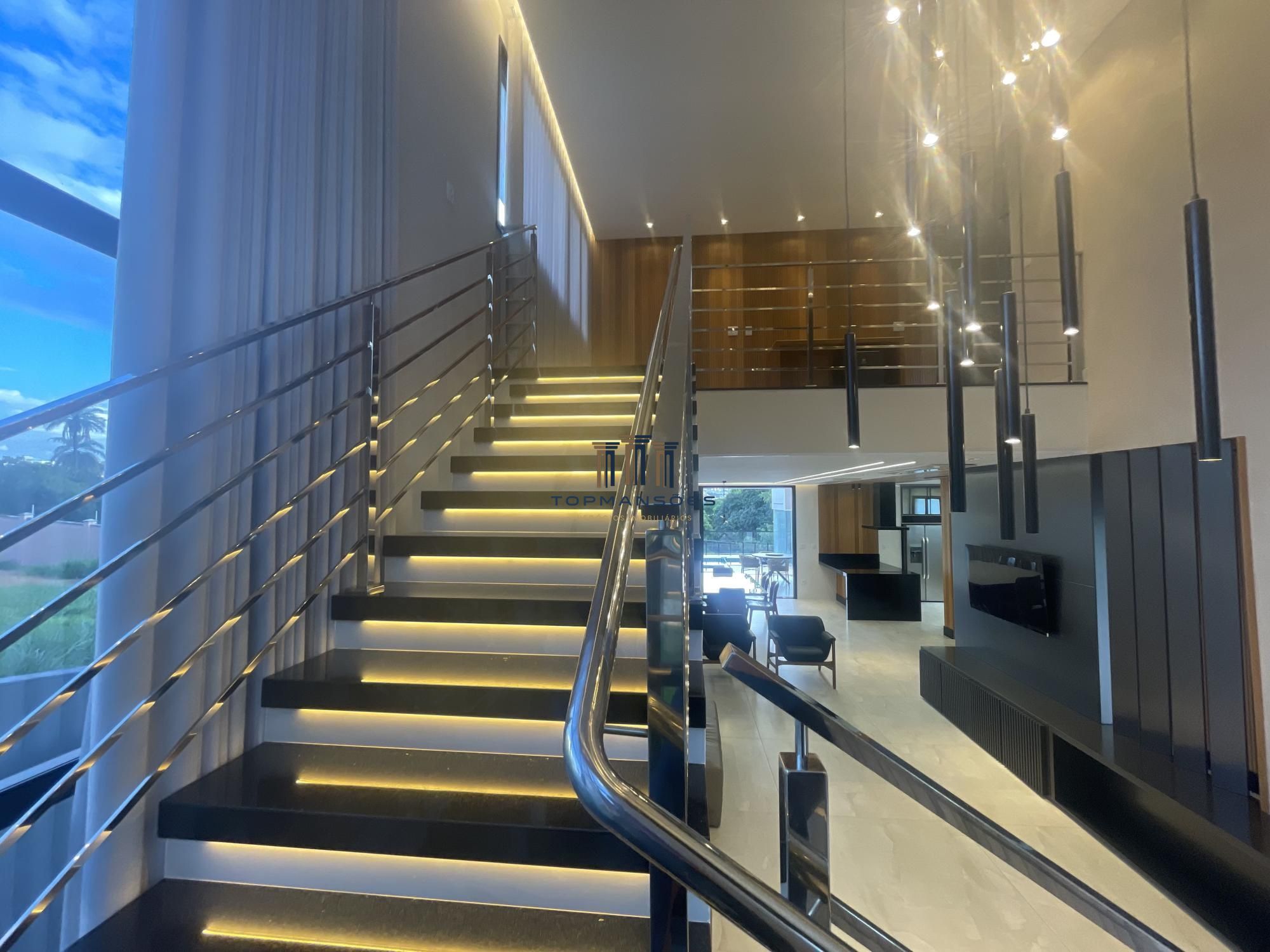 Casa nova mobiliada em Alphaville Vespasiano, piscina, spa e sauna, 4 suites