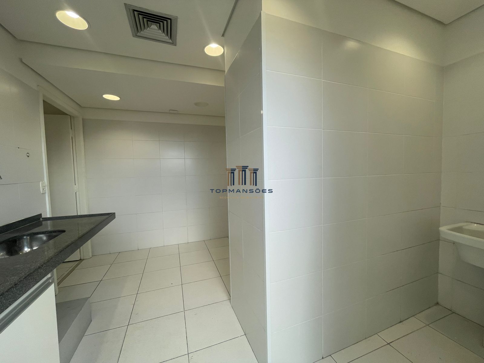 Loja/andar com 400m2 na melhor localização comercial da Pampulha!!!