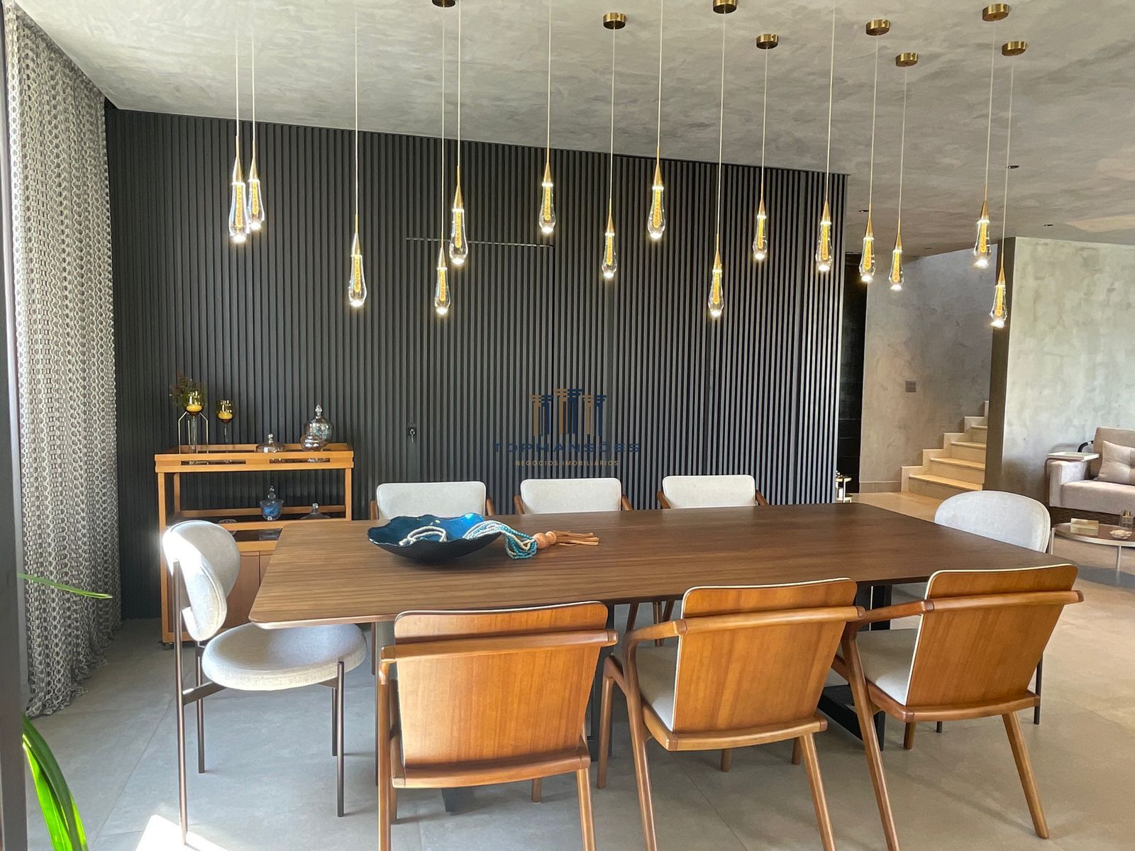 Casa moderna 4 quartos com piscina condomínio Alphaville - Vespasiano/MG