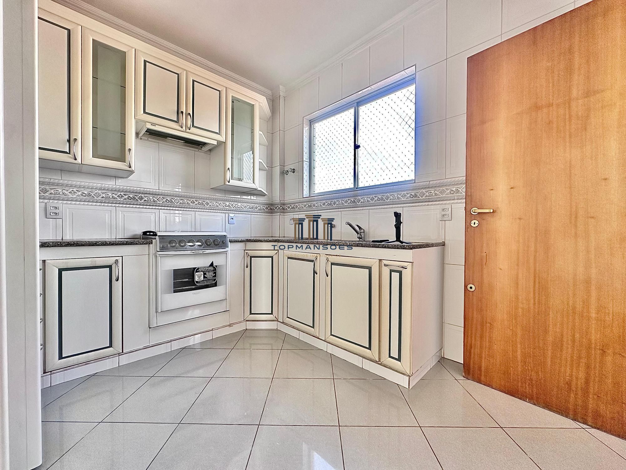 Cobertura à venda com 200m², com piscina por R$ 1.300.000,00