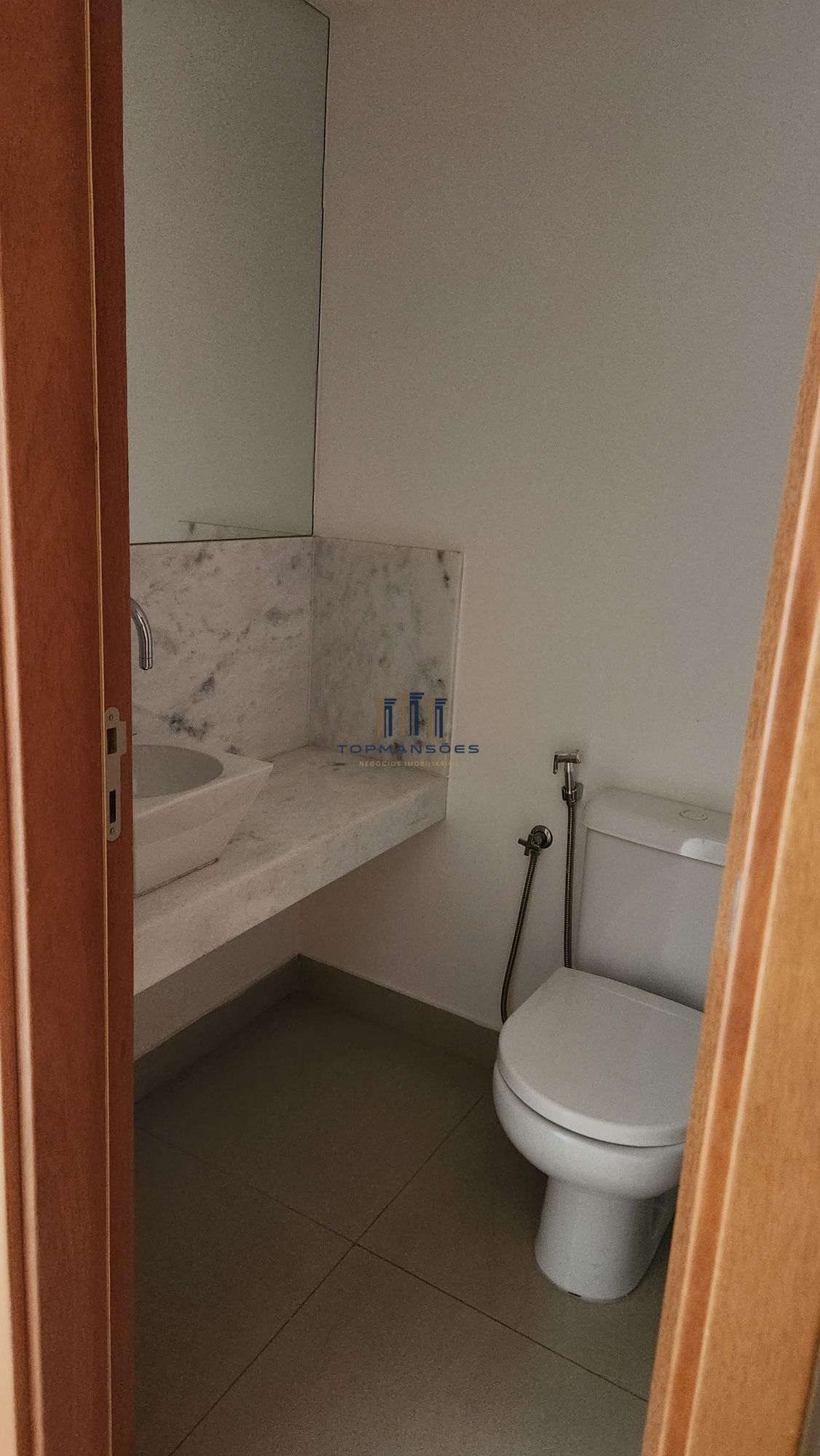 Apartamento à venda com 4 quartos, 166m² - Foto 4