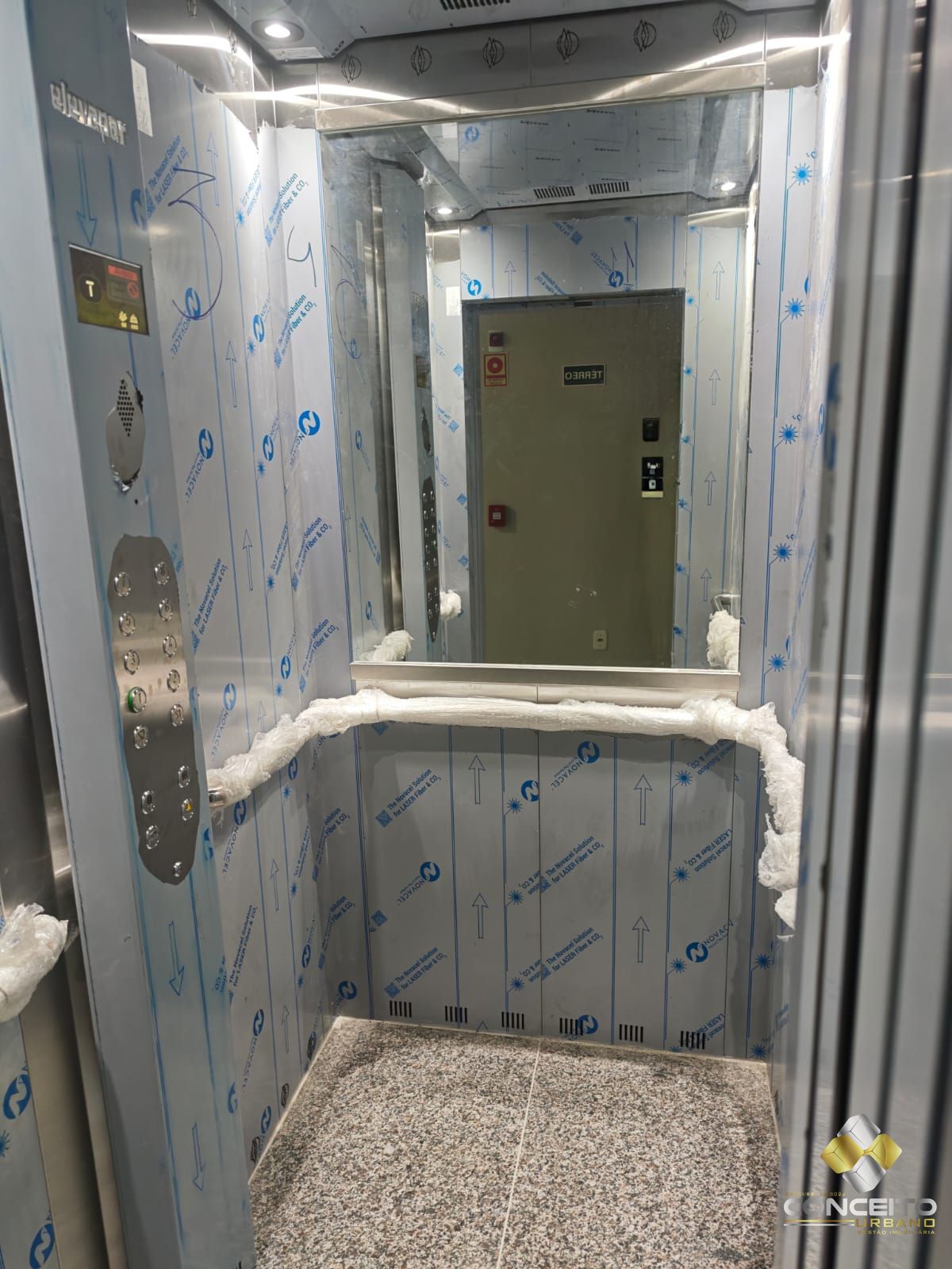 Apartamento com 2 Dormitórios à venda, 85 m² por R$ 595.000,00 Apartamento com 2 Dormitórios à venda, 85 m² por R$ 595.000,00