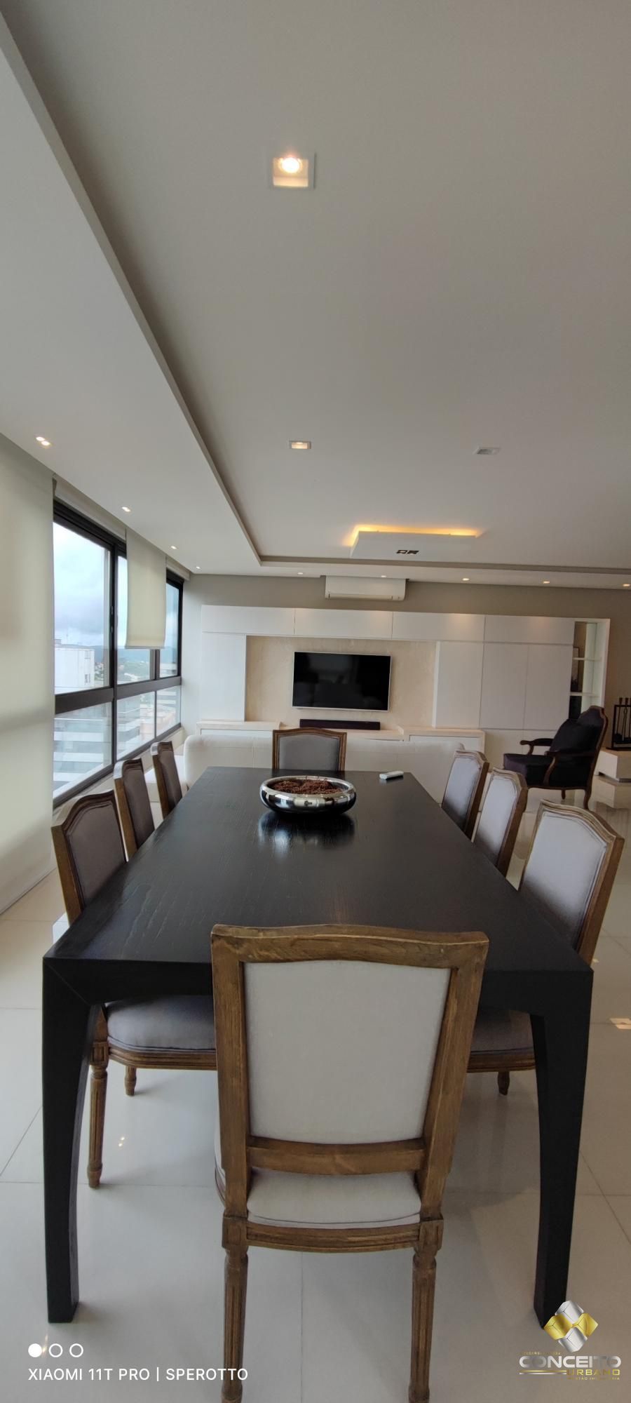 Apartamento à venda com 3 quartos, 202m² - Foto 32