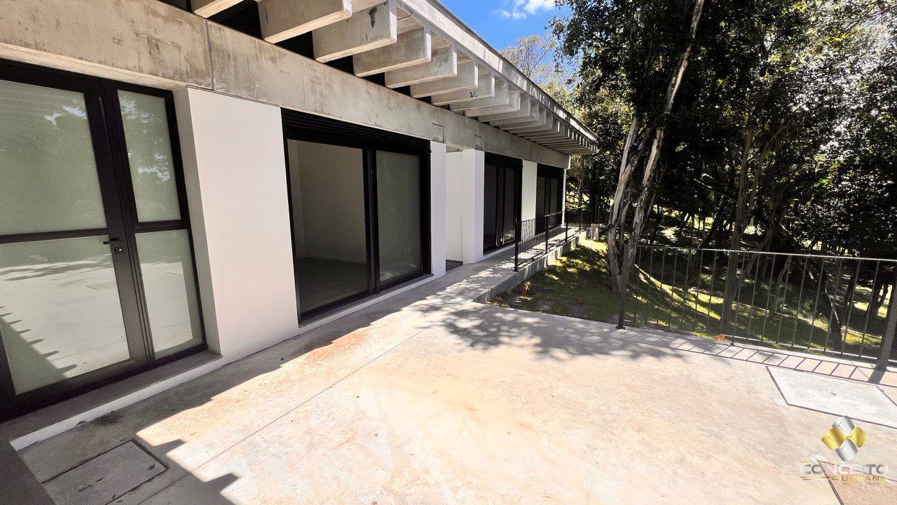 Casa à venda com 4 quartos, 245m² - Foto 37