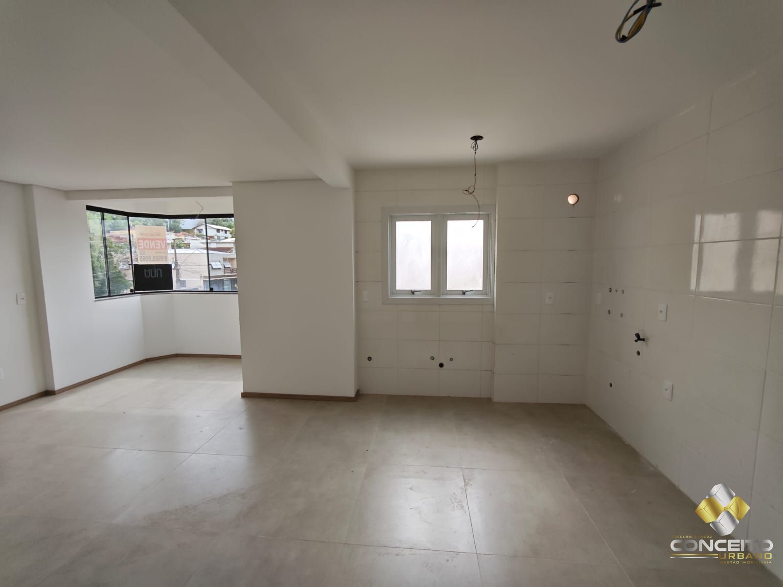 Apartamento com 2 Dormitórios à venda, 85 m² por R$ 595.000,00 Apartamento com 2 Dormitórios à venda, 85 m² por R$ 595.000,00