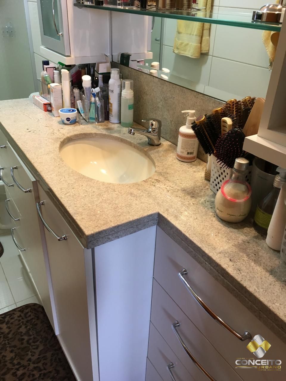 img197037739
