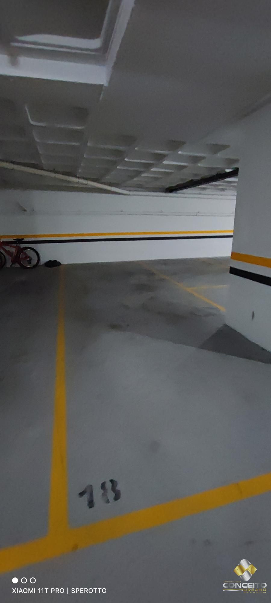 Apartamento à venda com 3 quartos, 202m² - Foto 19