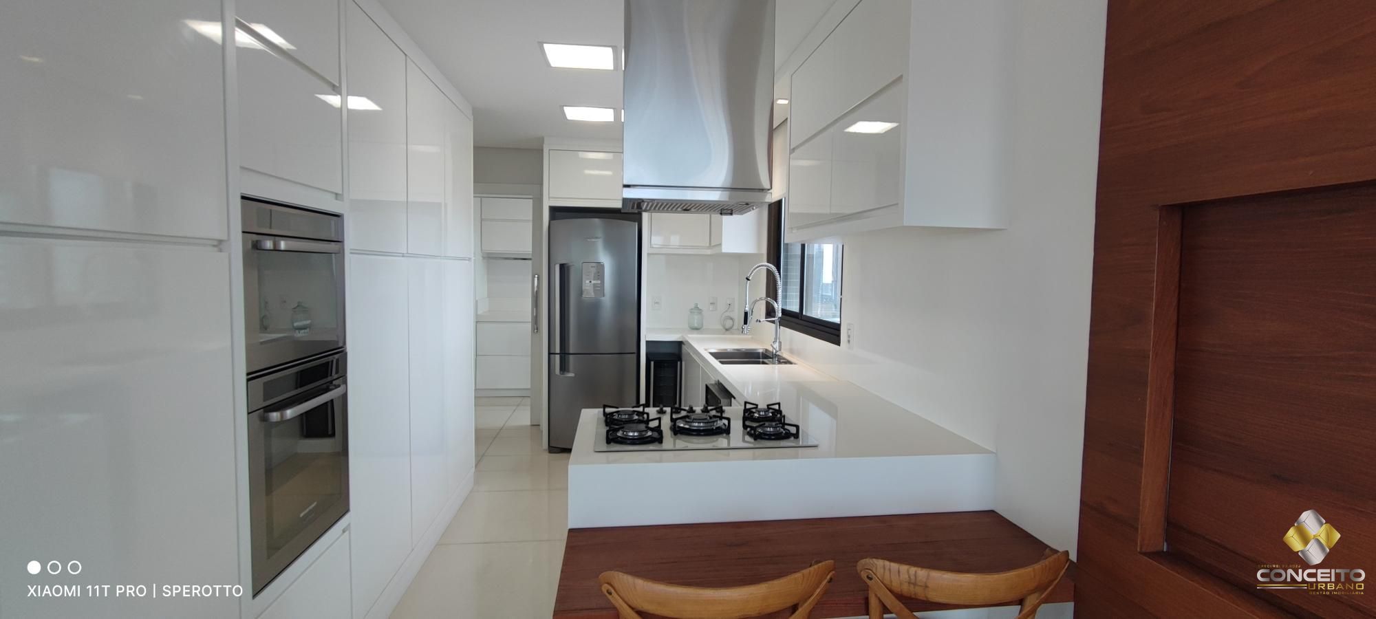 Apartamento à venda com 3 quartos, 202m² - Foto 30
