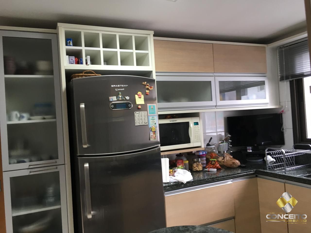 img197037931