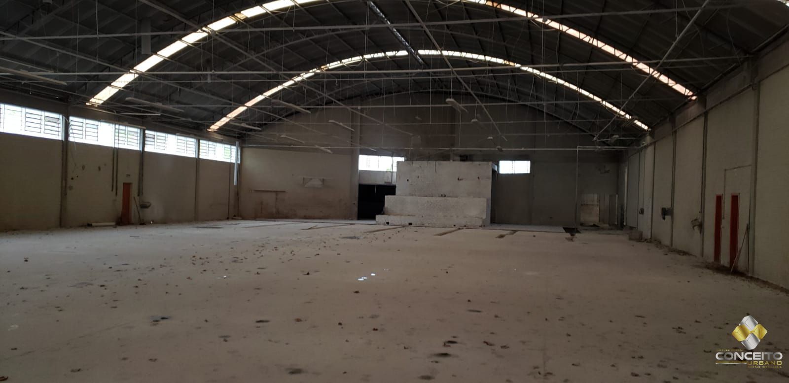 Depósito-Galpão-Armazém para alugar com 6 quartos, 4500m² - Foto 16