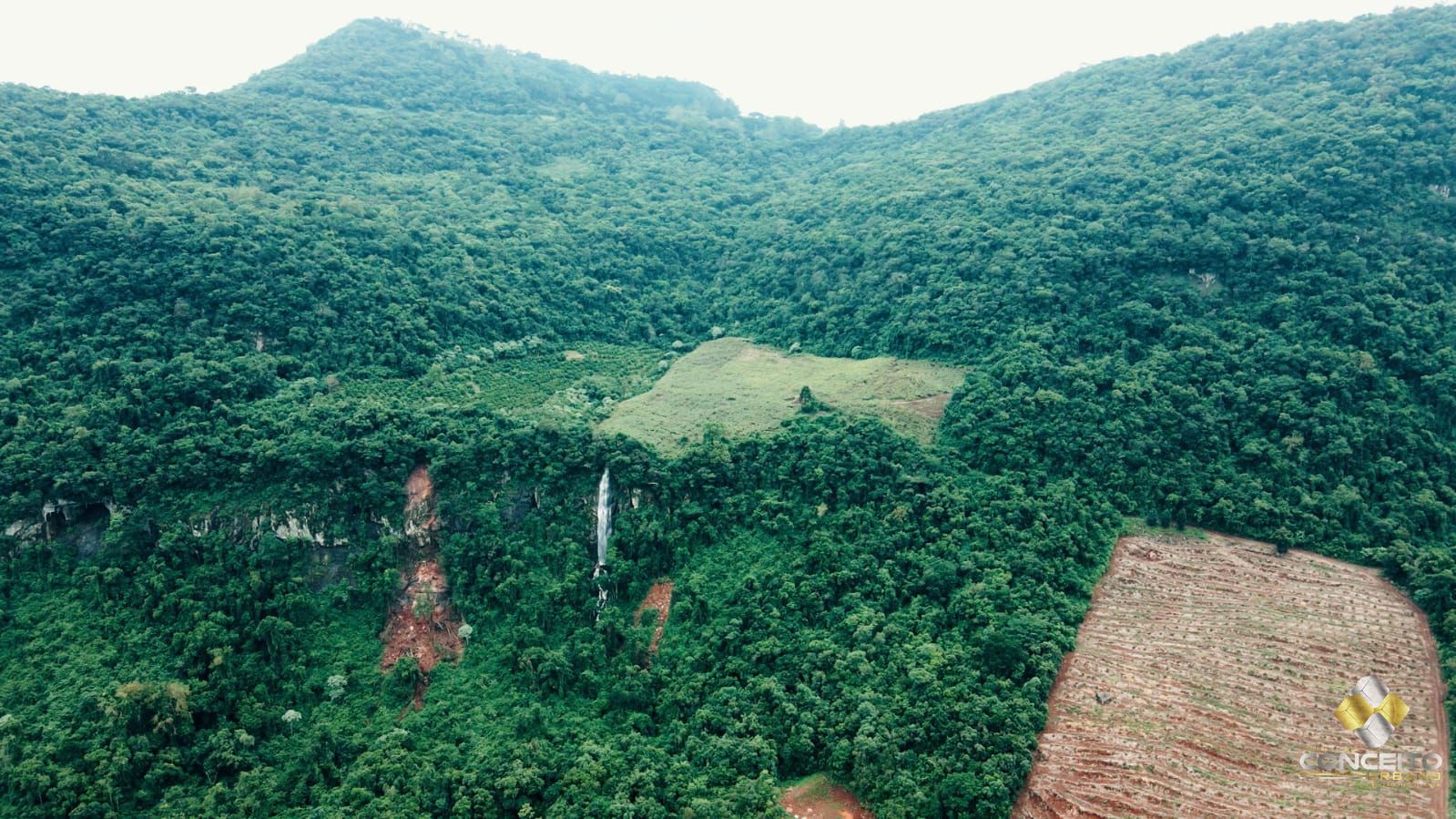 Lote/Terreno de 120000m² no bairro Zona Rural, em Vale Real | Eu Corretor