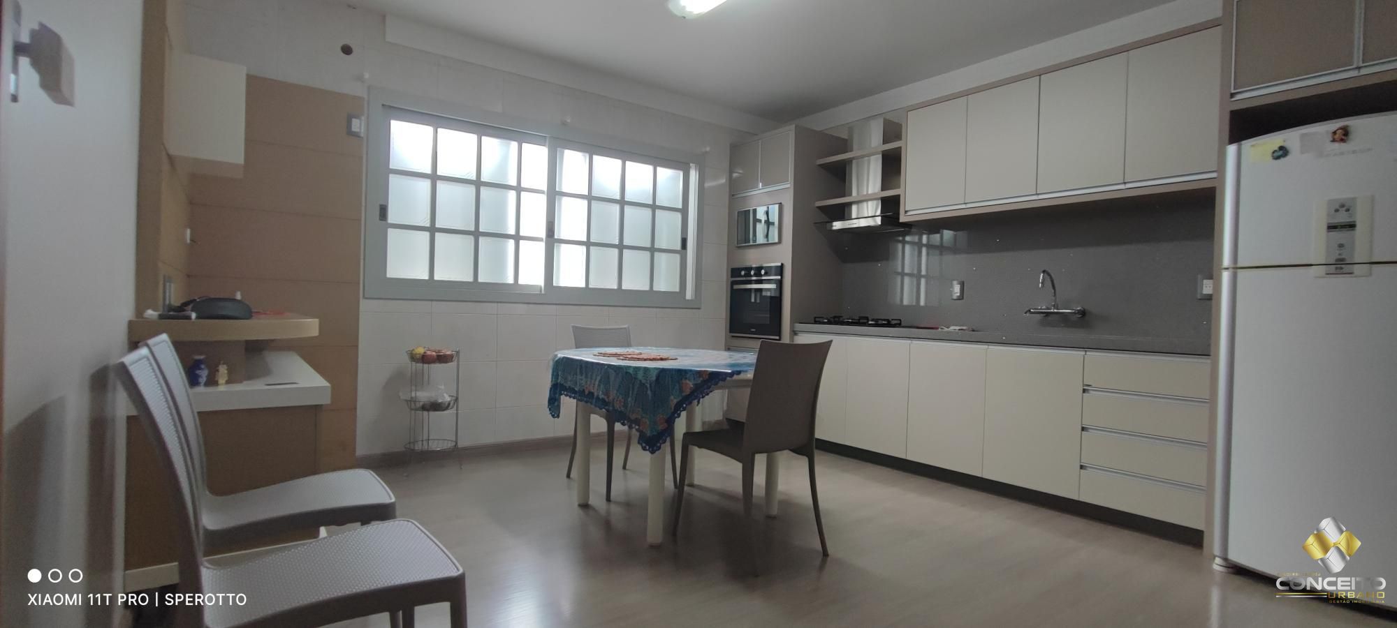 Casa à venda com 3 quartos, 210m² - Foto 16