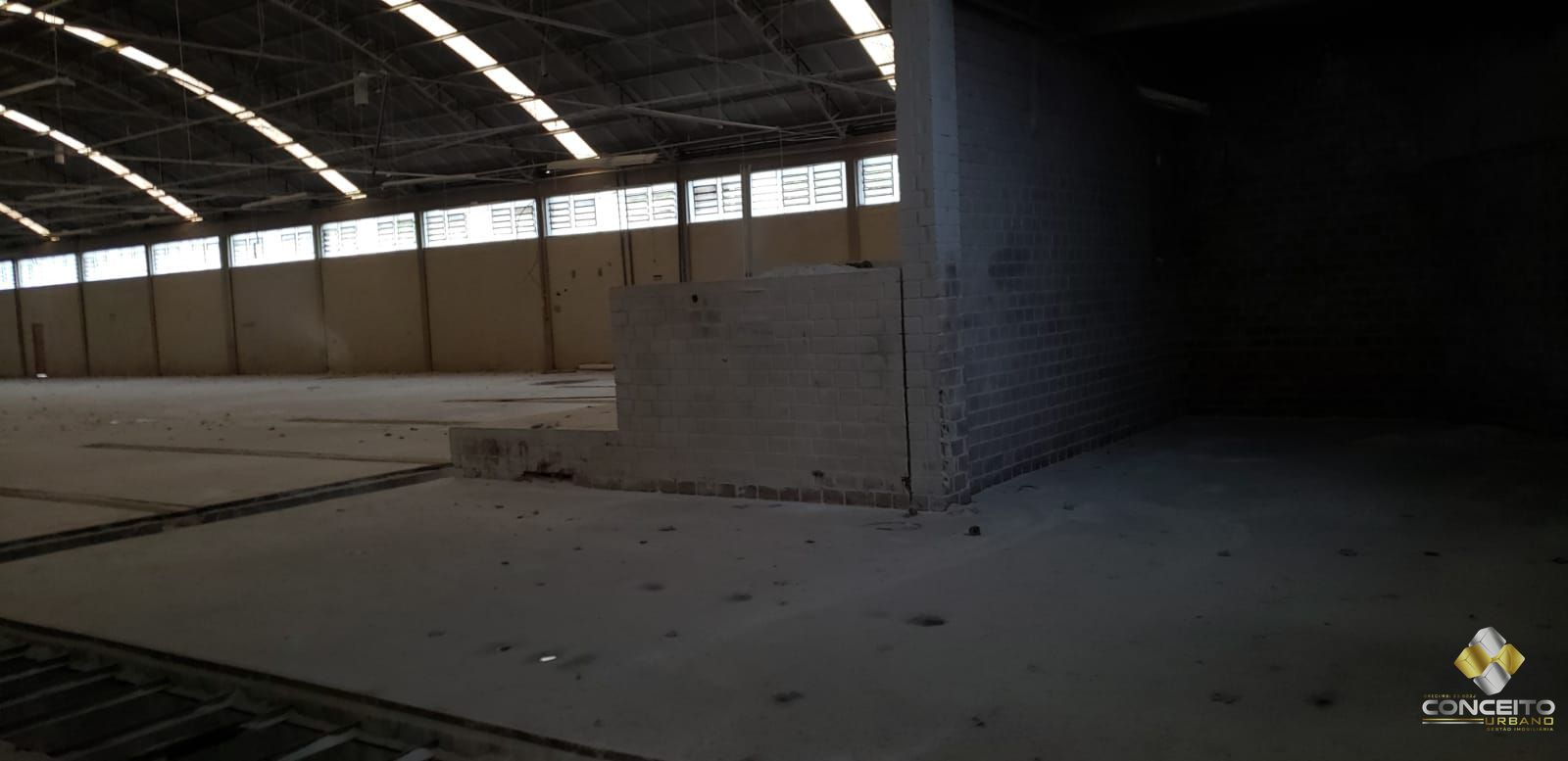 Depósito-Galpão-Armazém para alugar com 6 quartos, 4500m² - Foto 13