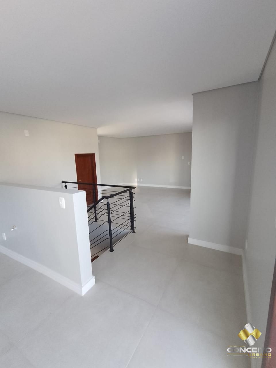 Apartamento à venda com 3 quartos, 236m² - Foto 4
