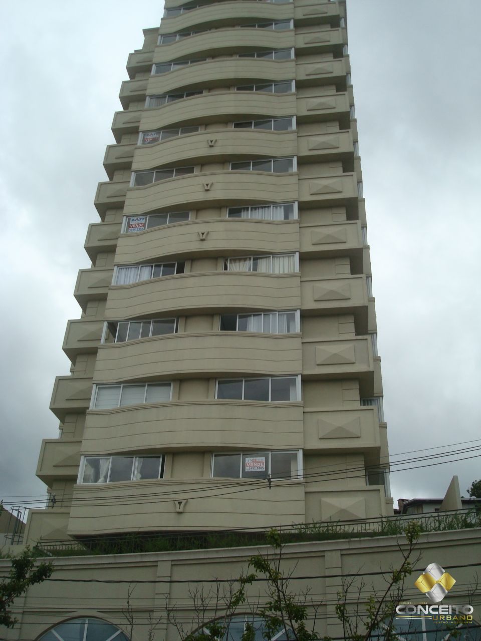 Apartamento à venda com 1 quarto, 45m² - Foto 2