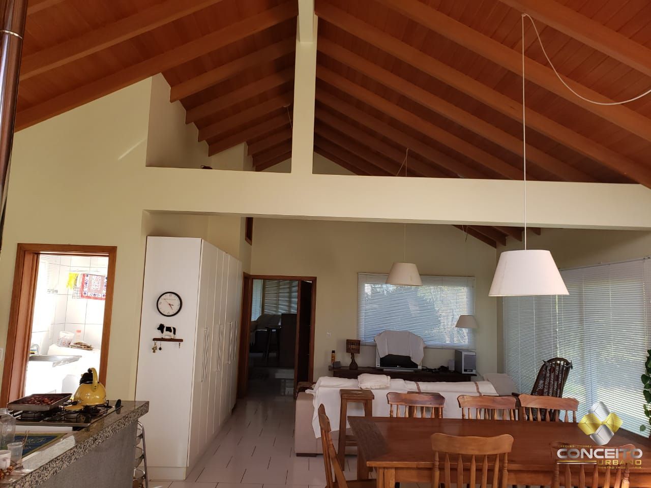 Casa à venda com 5 quartos, 181m² - Foto 7