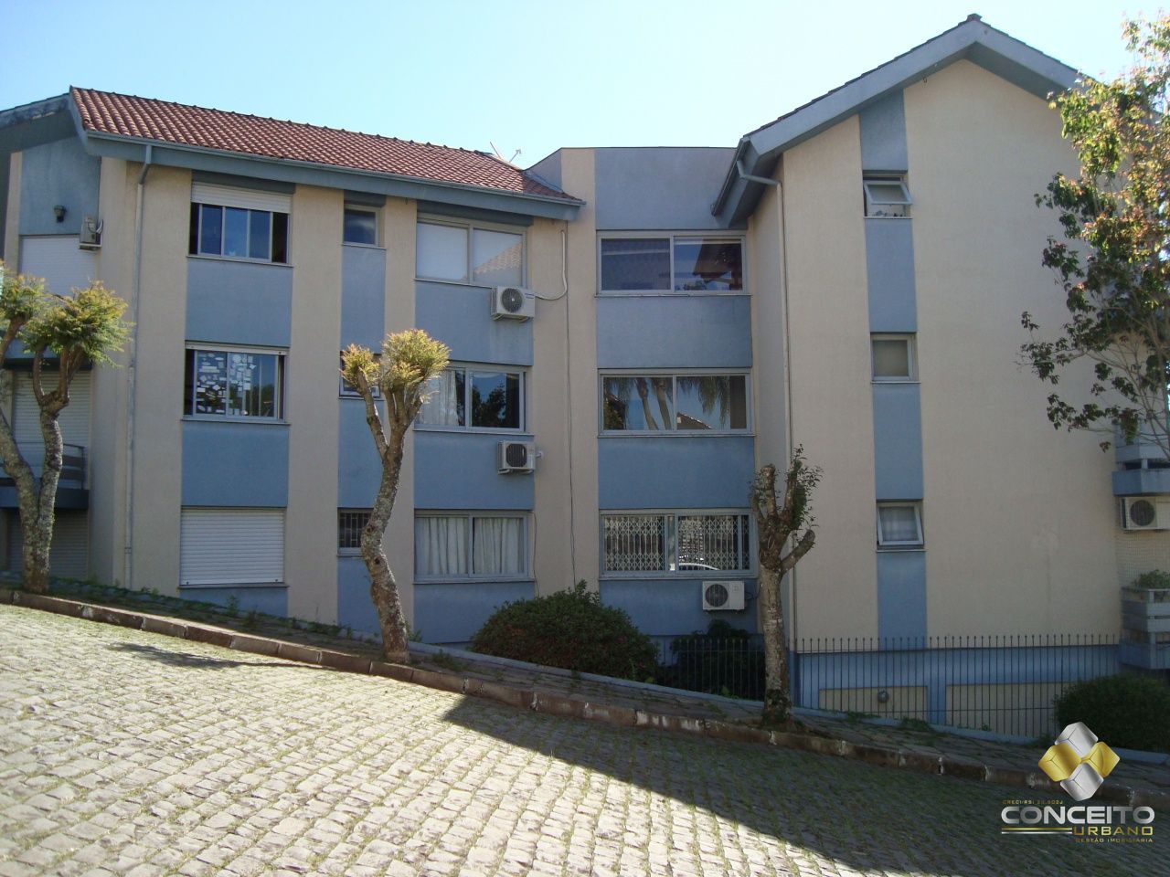 Apartamento à venda com 3 quartos, 121m² - Foto 1