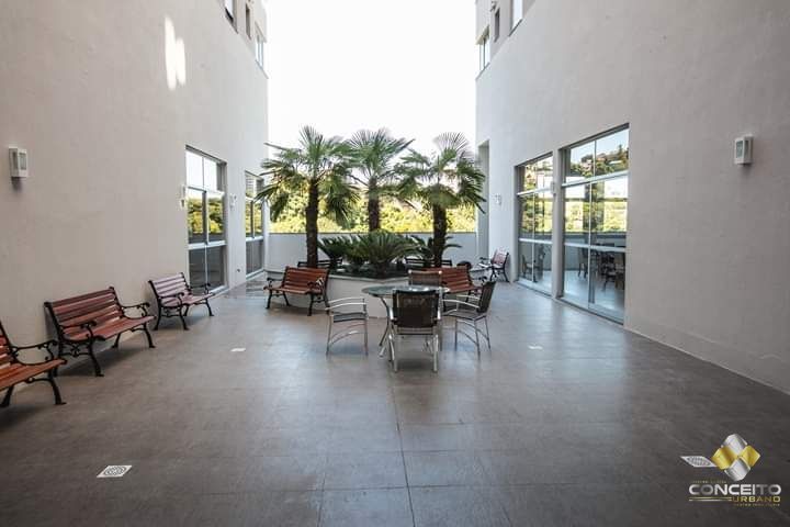 Apartamento à venda com 2 quartos, 67m² - Foto 8