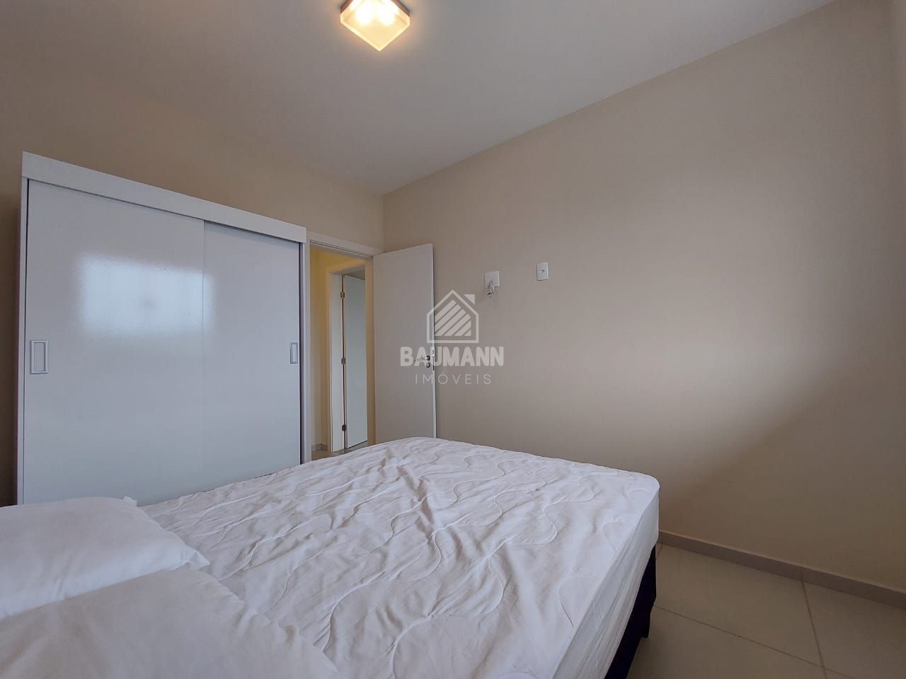 Apartamento à venda com 2 quartos, 72m² - Foto 11