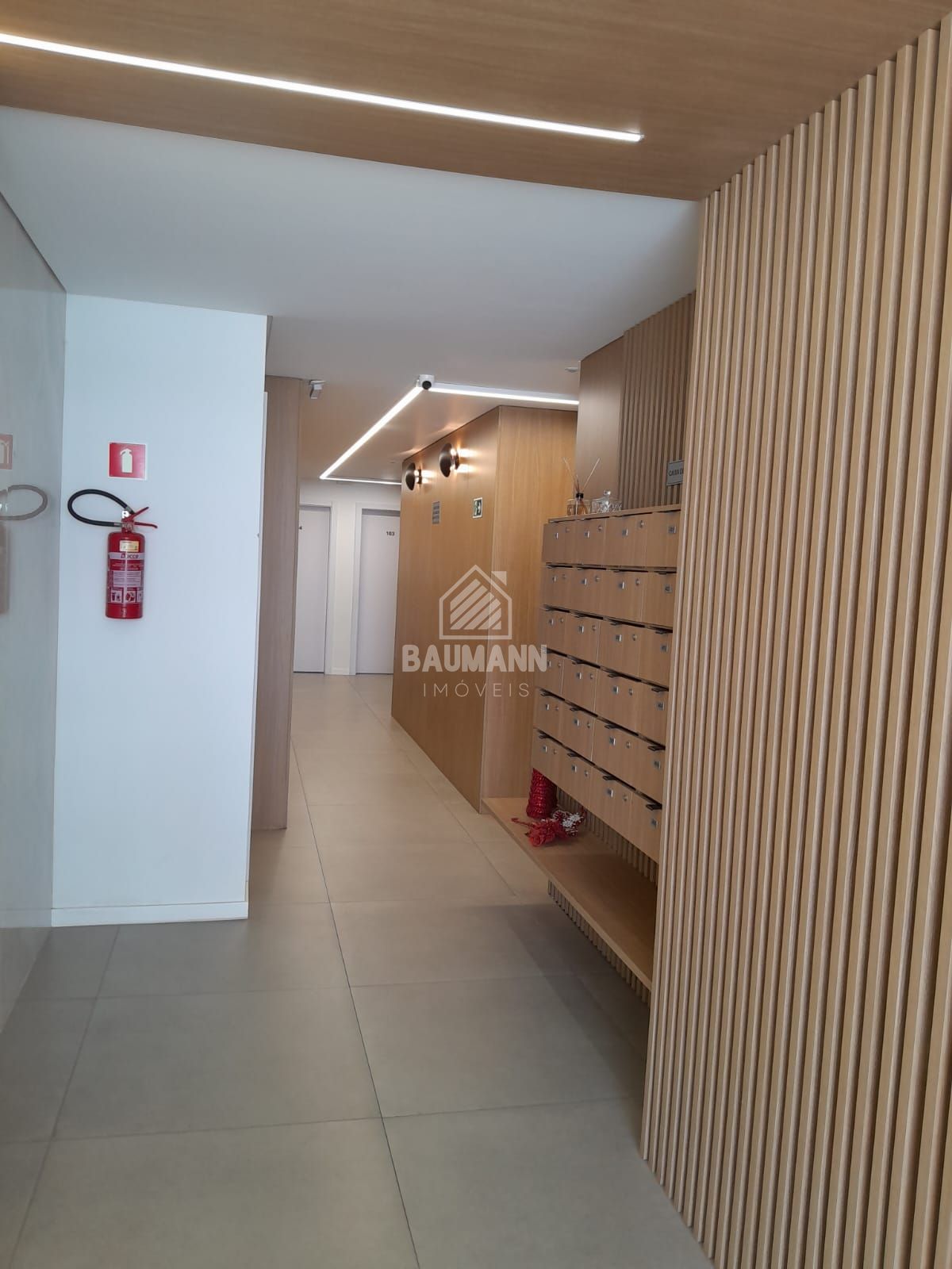 Apartamento à venda com 2 quartos, 67m² - Foto 10