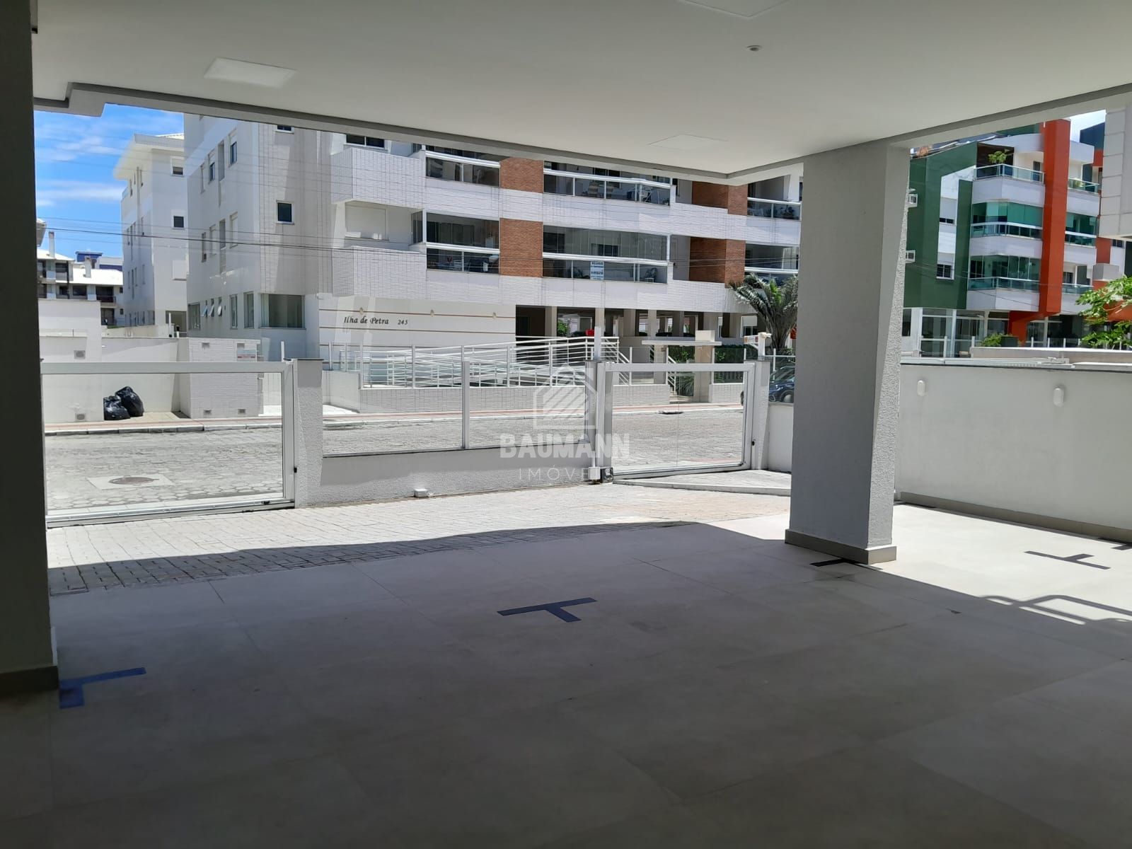 Apartamento à venda com 2 quartos, 67m² - Foto 16