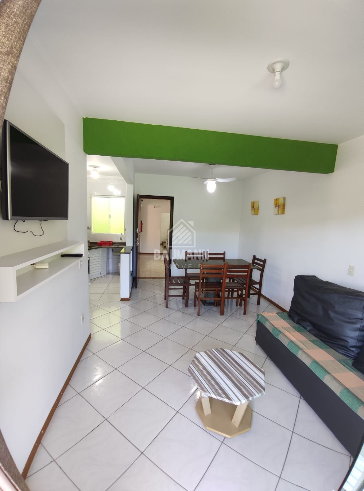 Apartamento para alugar  no Bombas - Bombinhas, SC. Imveis