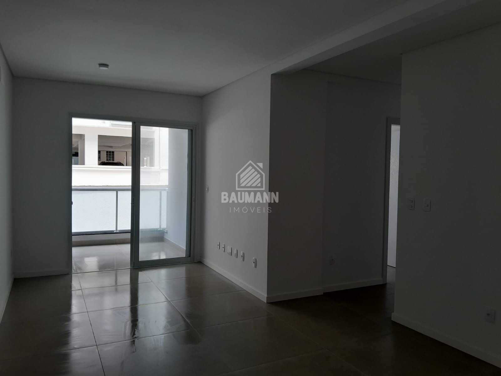 Apartamento à venda com 2 quartos, 67m² - Foto 13