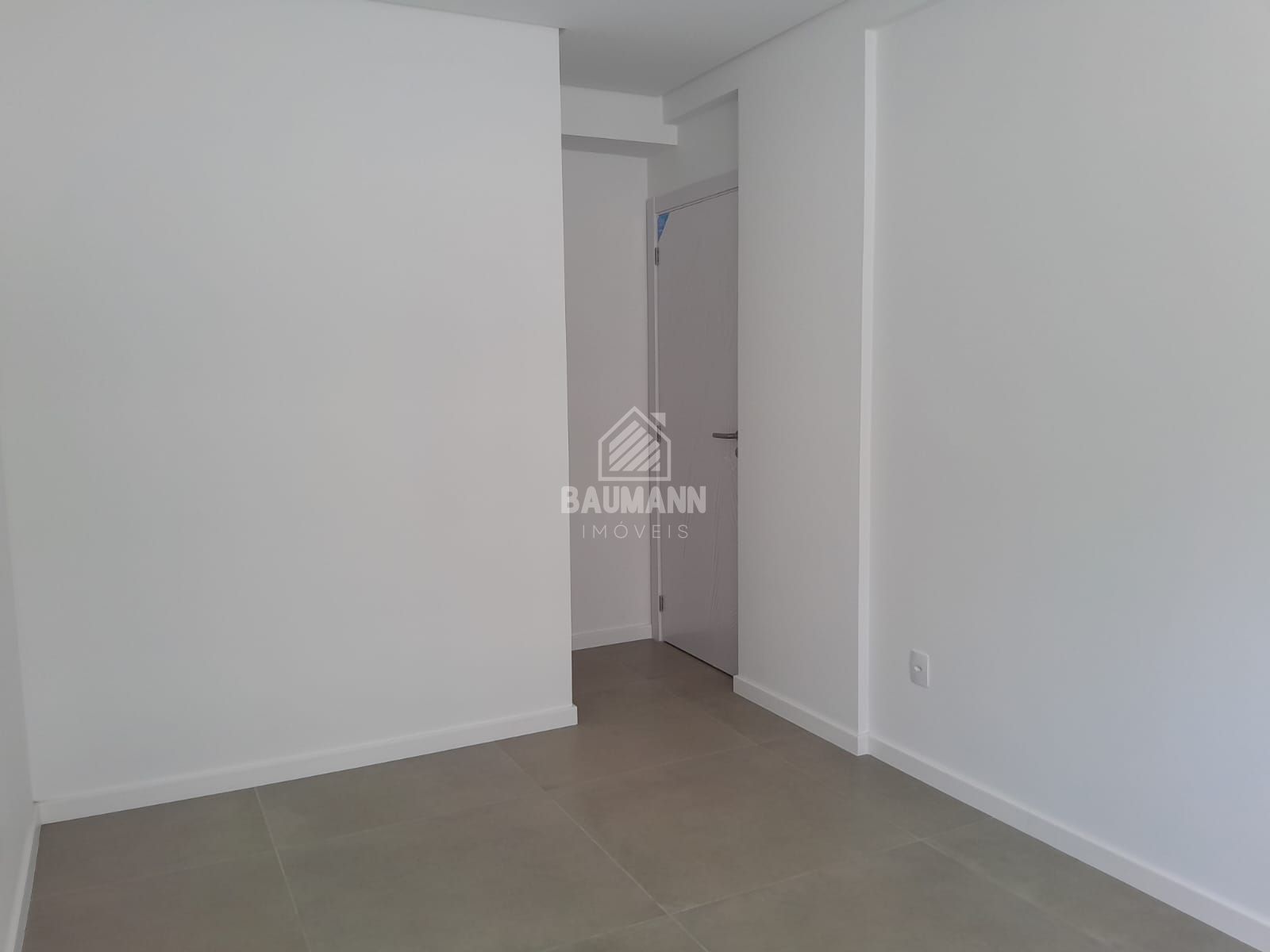 Apartamento à venda com 2 quartos, 67m² - Foto 14