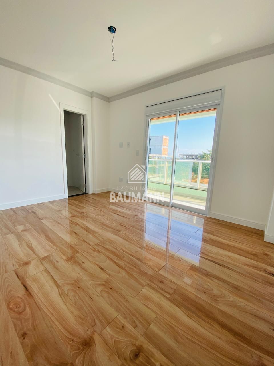 Apartamento à venda com 3 quartos, 185m² - Foto 4