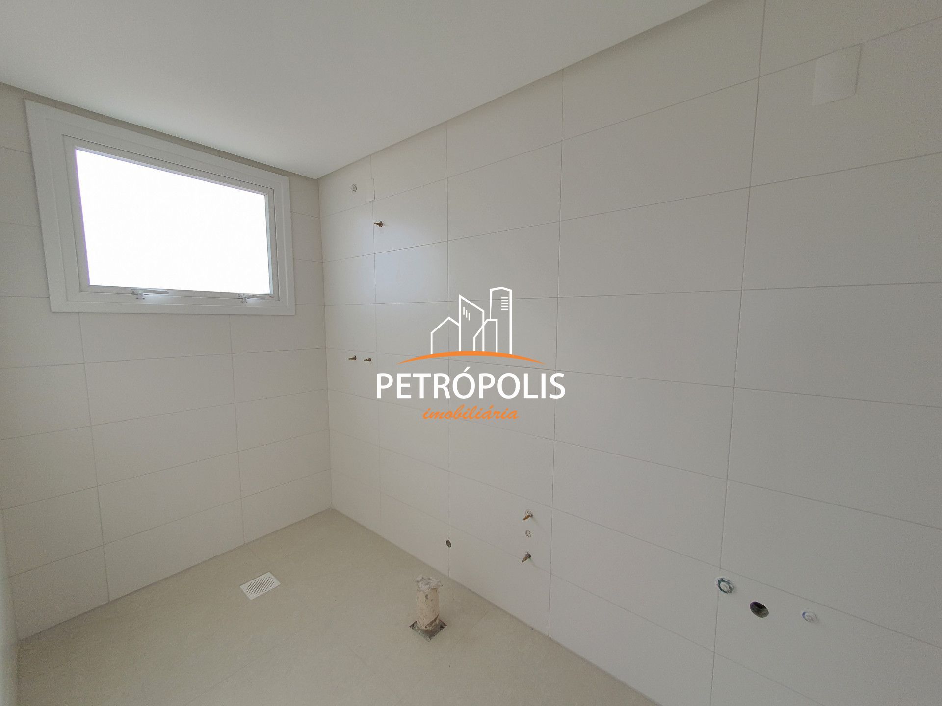 Apartamento à venda com 2 quartos, 77m² - Foto 106