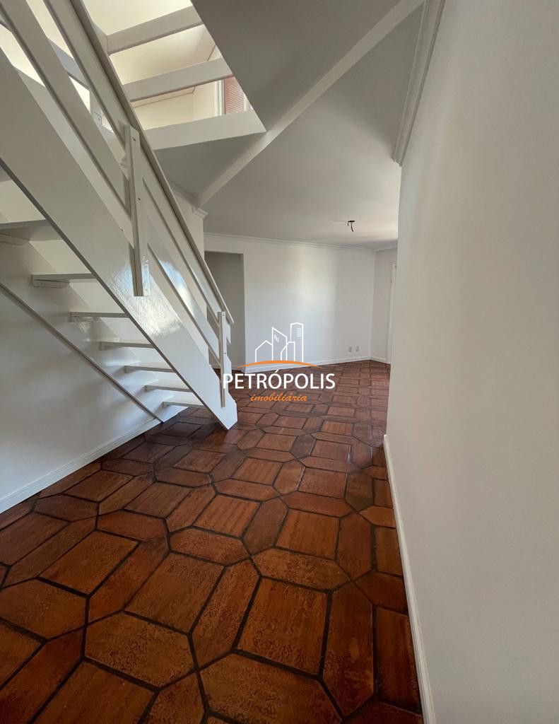 Apartamento à venda com 3 quartos, 210m² - Foto 11