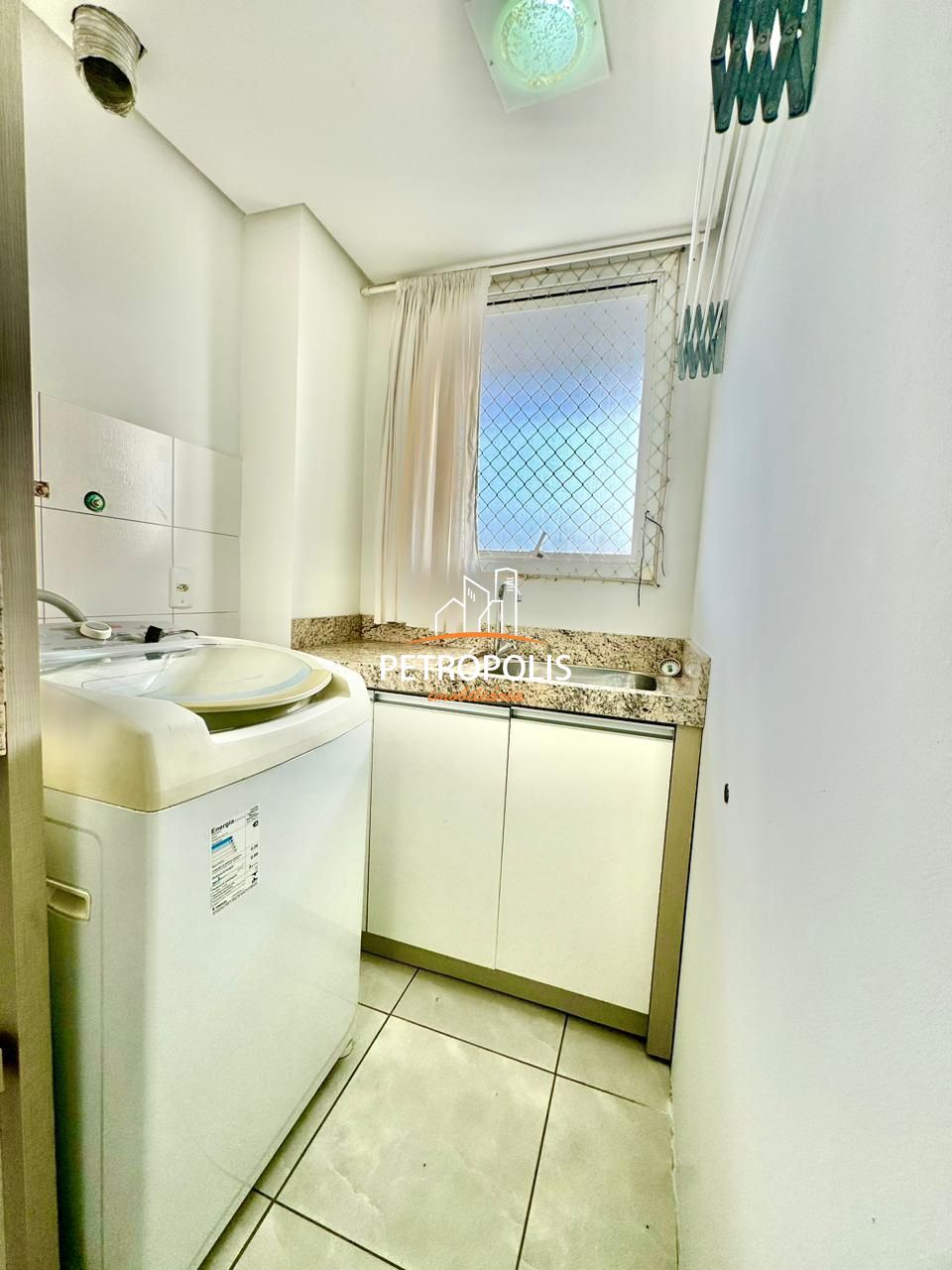 Apartamento à venda com 2 quartos, 55m² - Foto 8