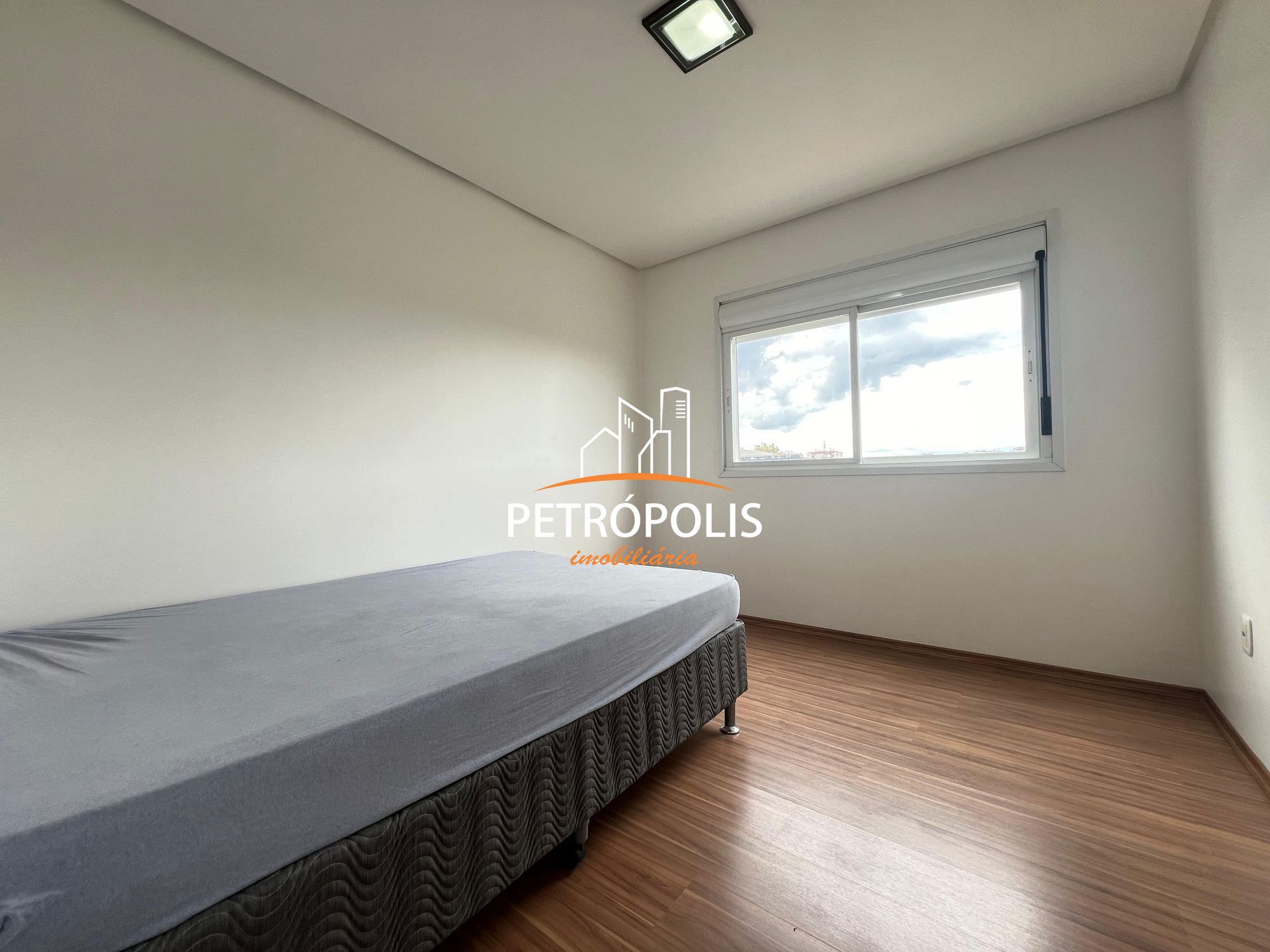 Apartamento à venda com 2 quartos, 65m² - Foto 16