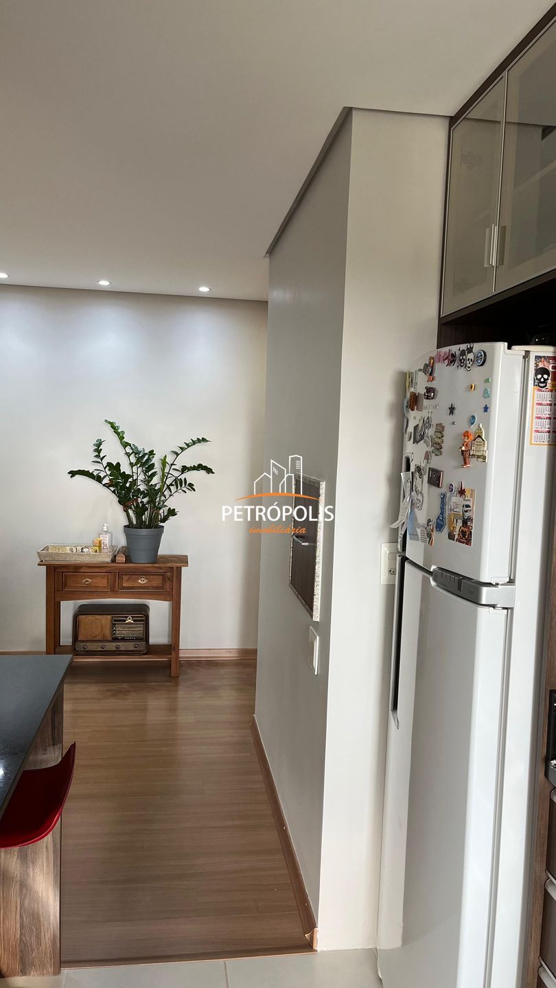 Apartamento à venda com 2 quartos, 75m² - Foto 12