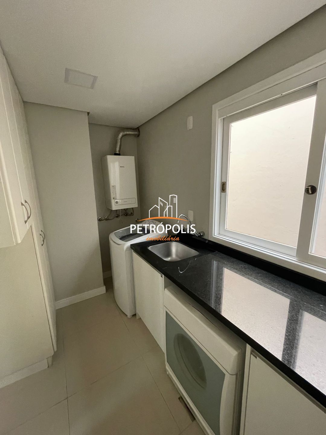 Apartamento à venda com 3 quartos, 245m² - Foto 11