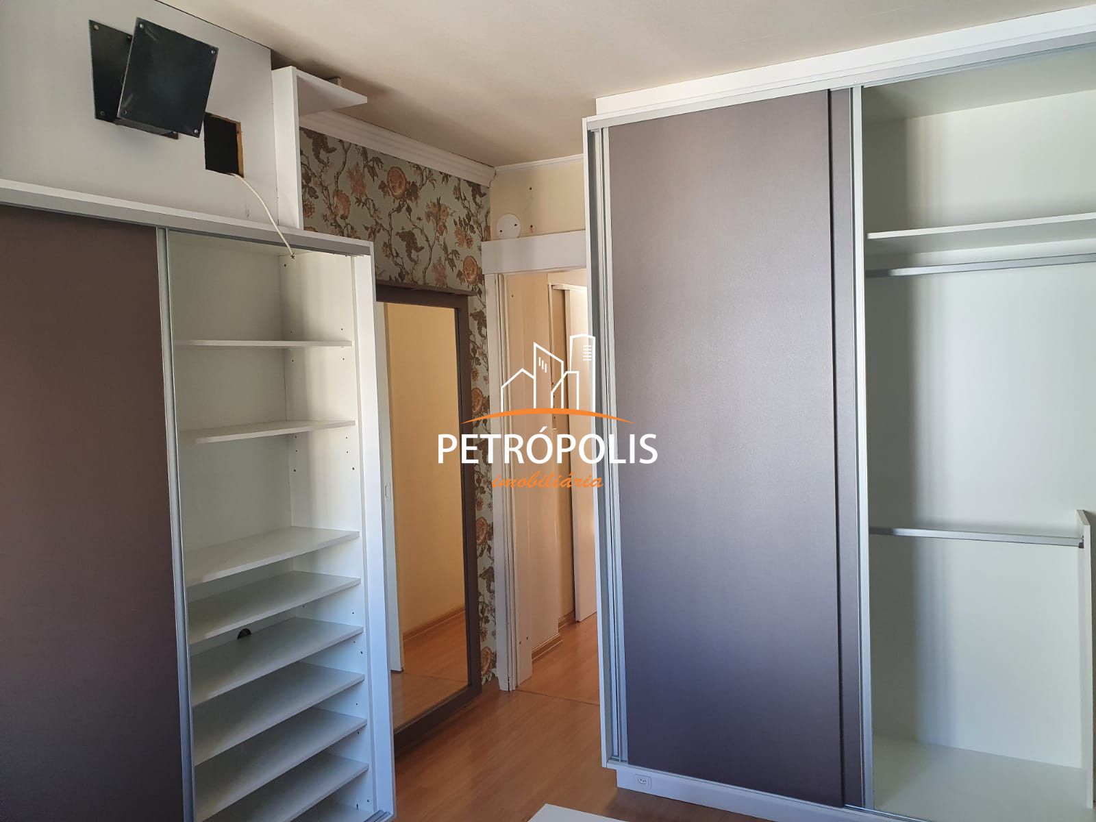 Apartamento à venda com 2 quartos, 81m² - Foto 11